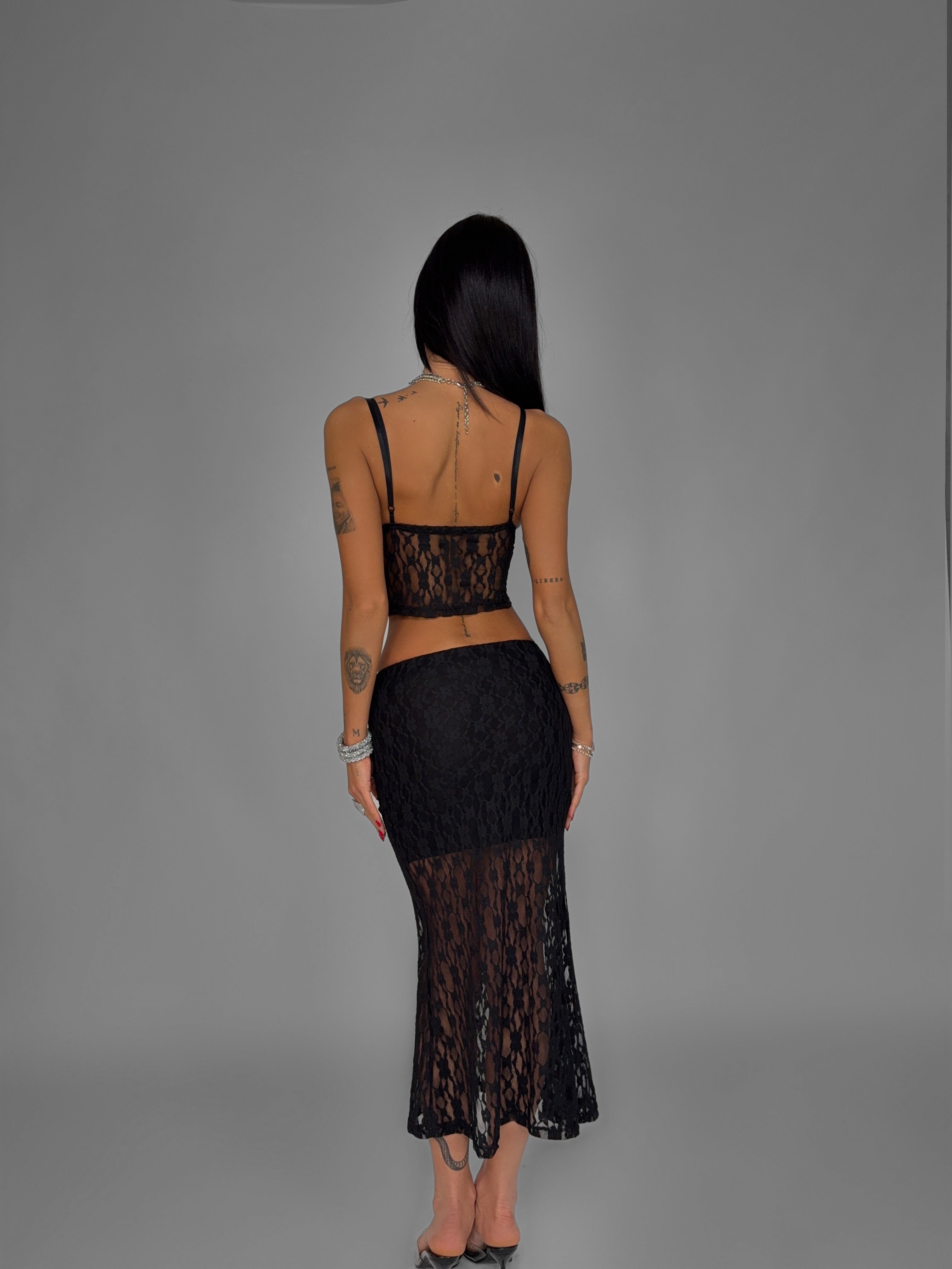 Completo Lace Poise-Black
