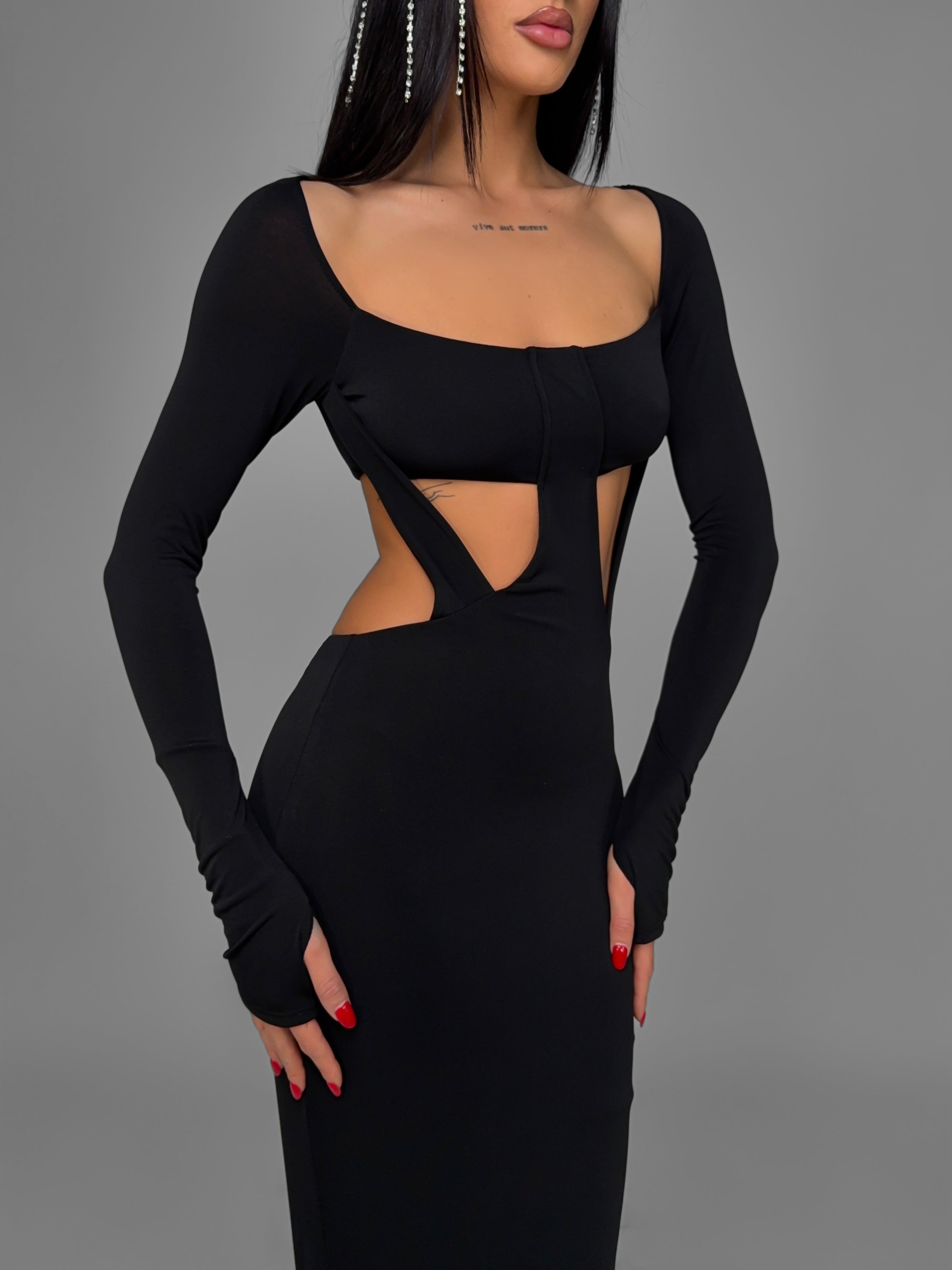 Abito Essential Cut-Out