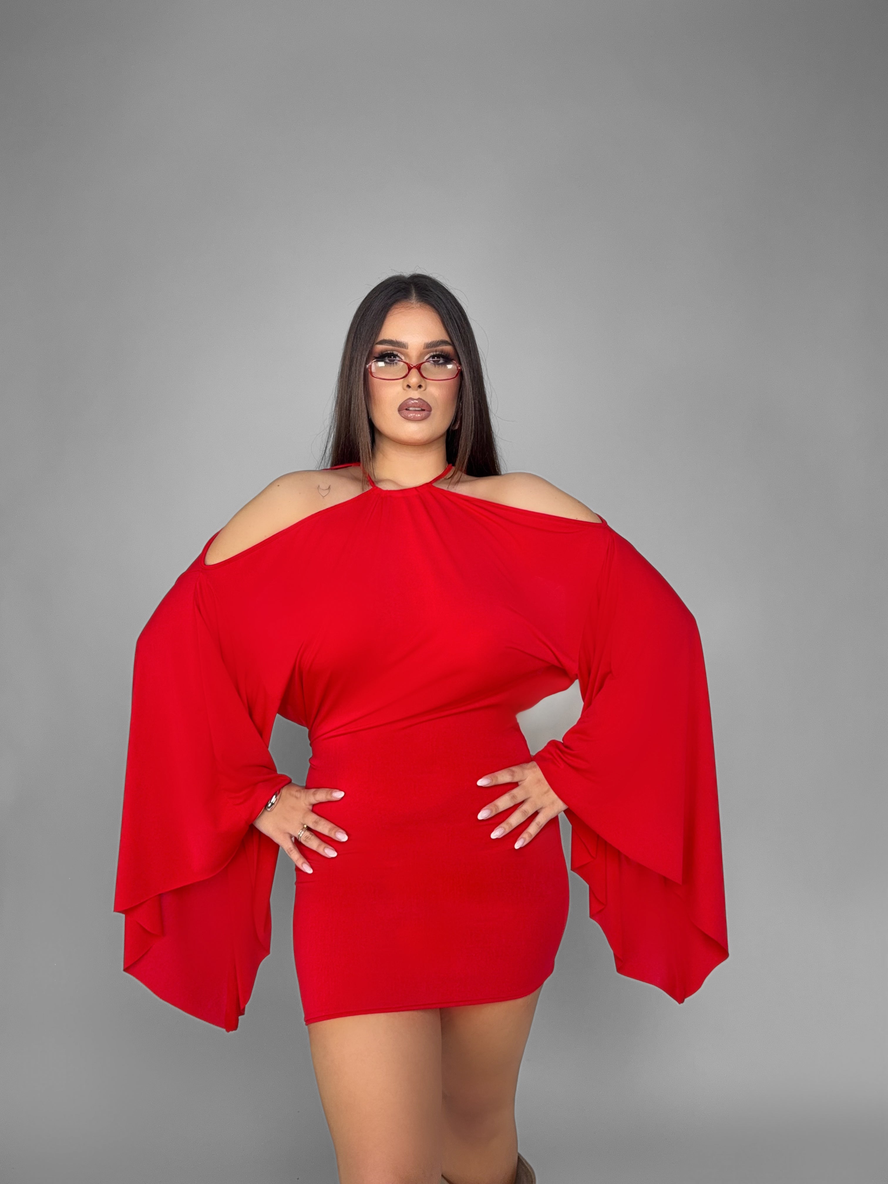 CURVY FIT - Ethereal-Red Dress