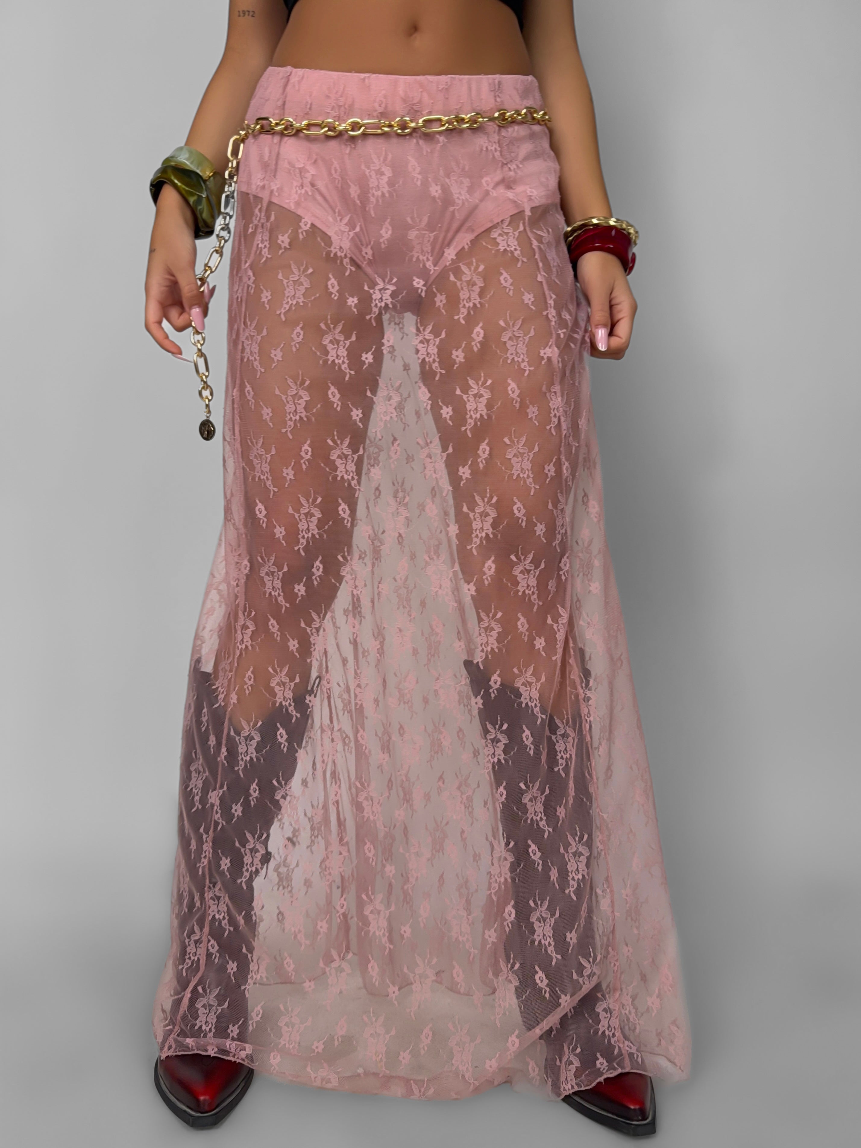 Gonna Naked lace