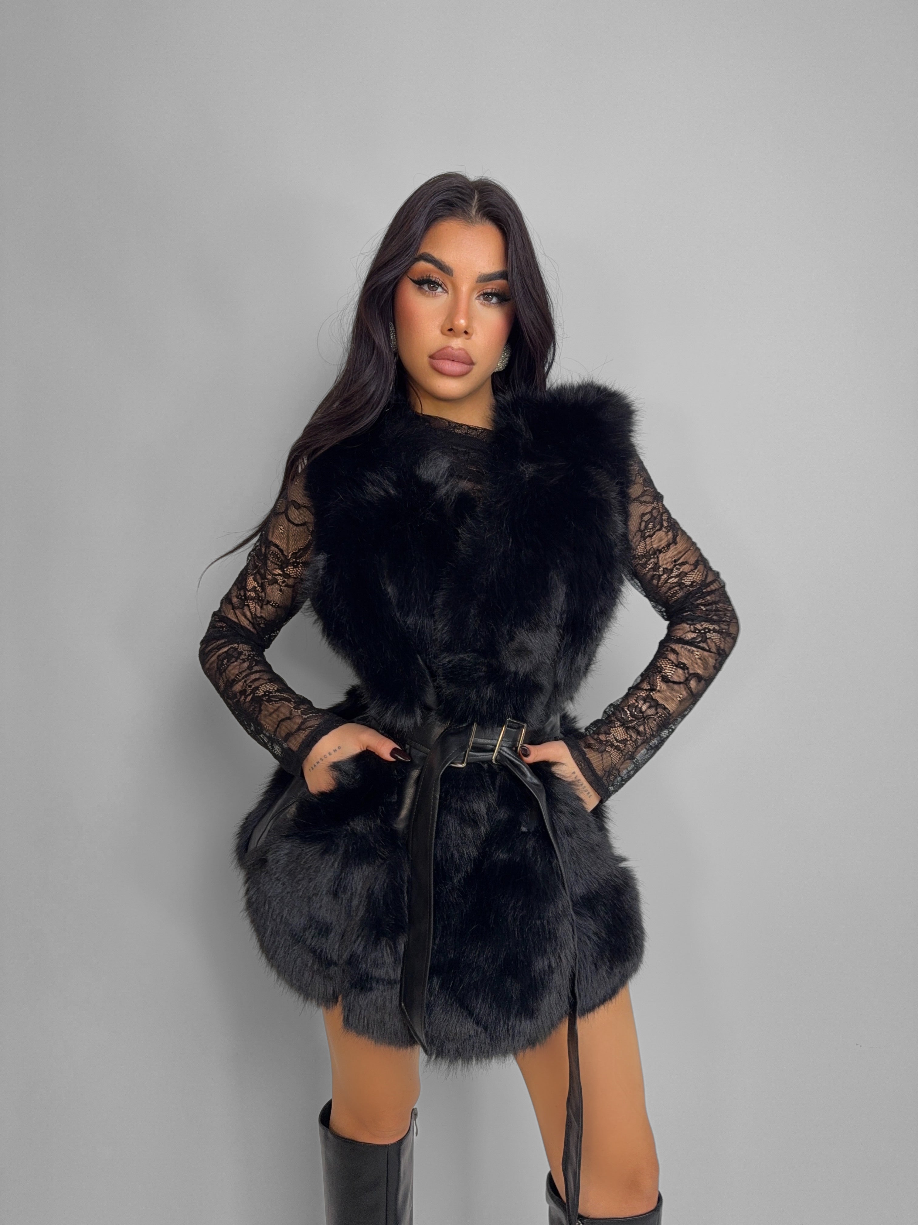 Pelt-Black Vest