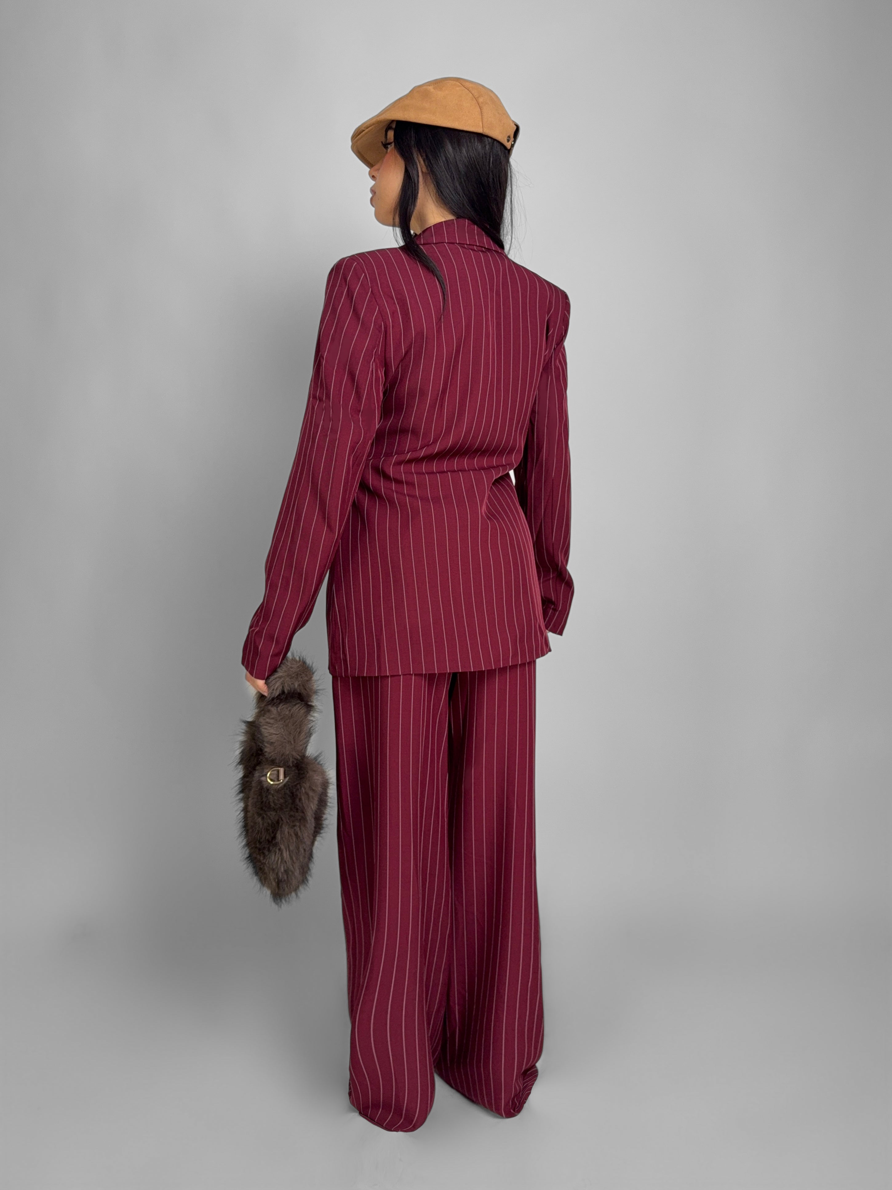 Completo Void-Cherry-red