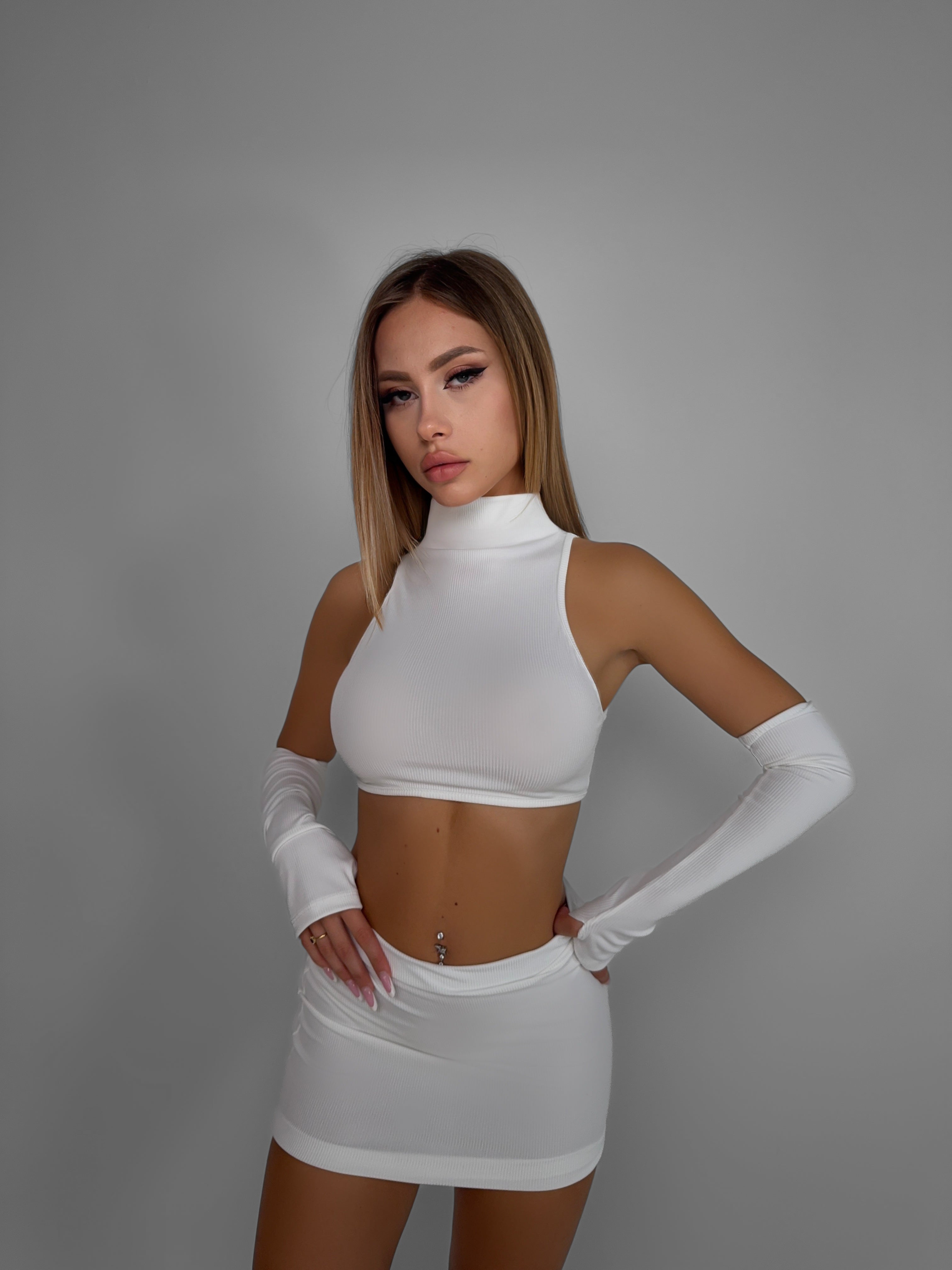 Completo Hips Don’t Lie - White