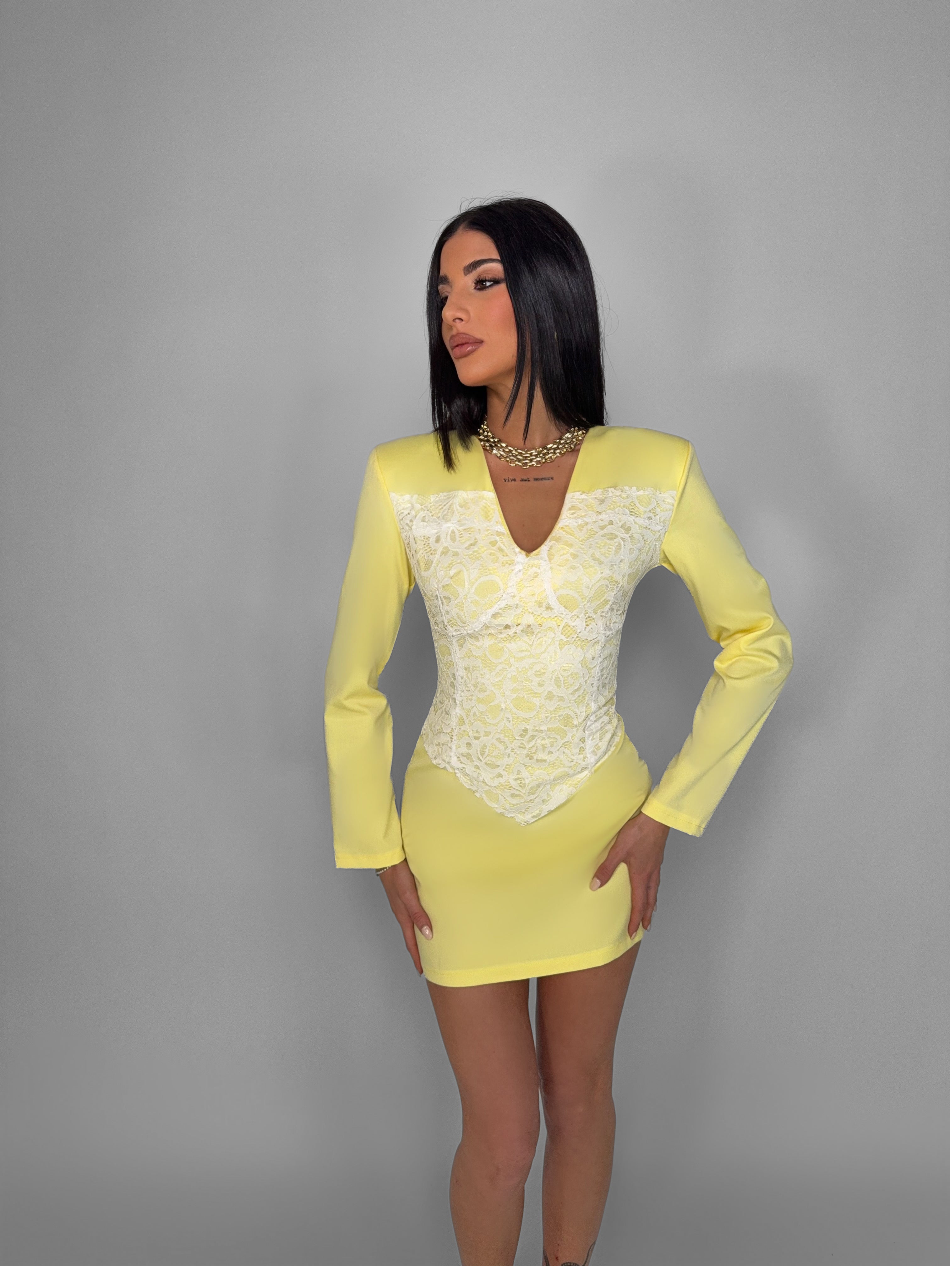 Abito Lace Overlay-Yellow