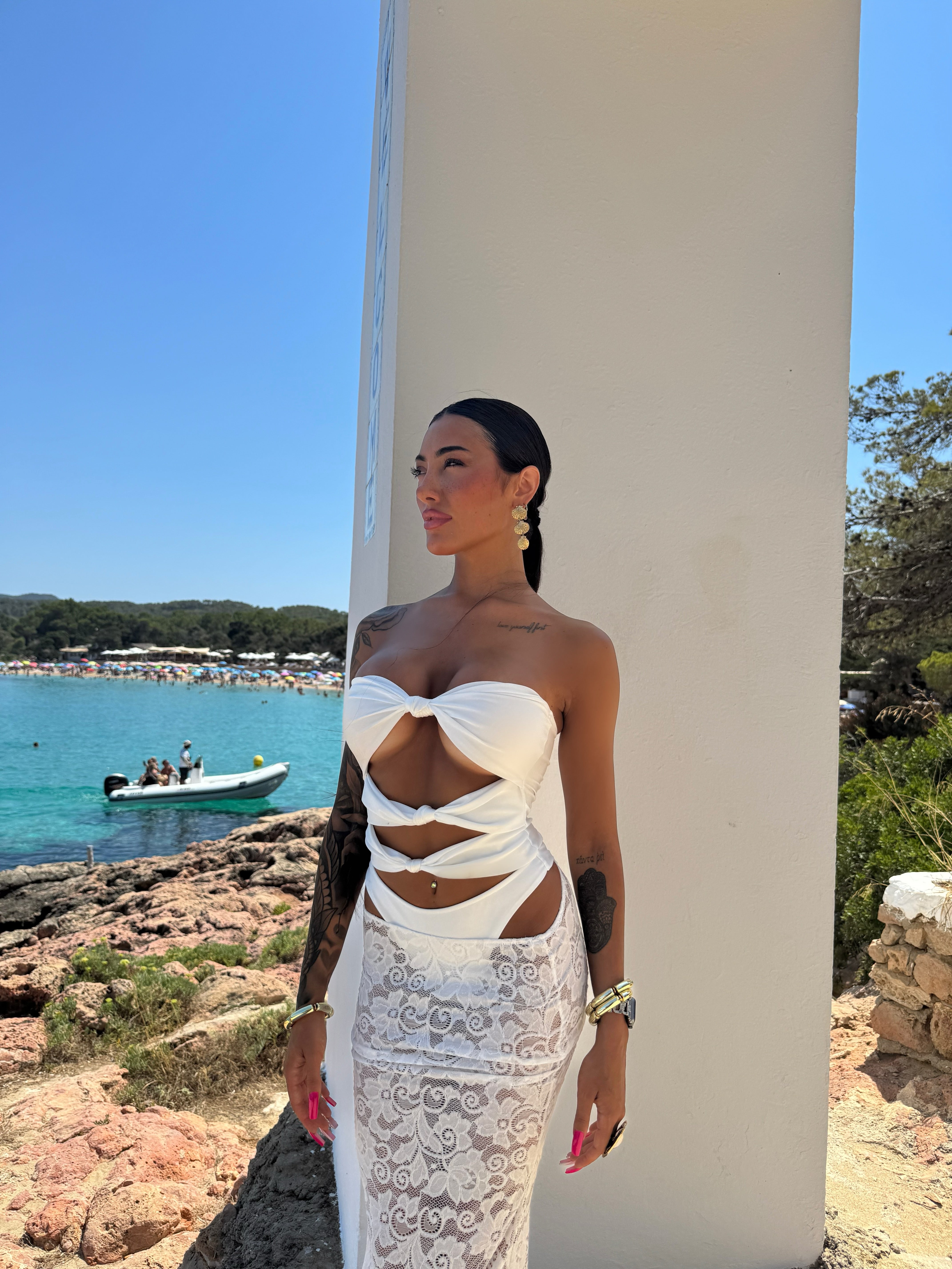 Costume + Gonna Evangeline White