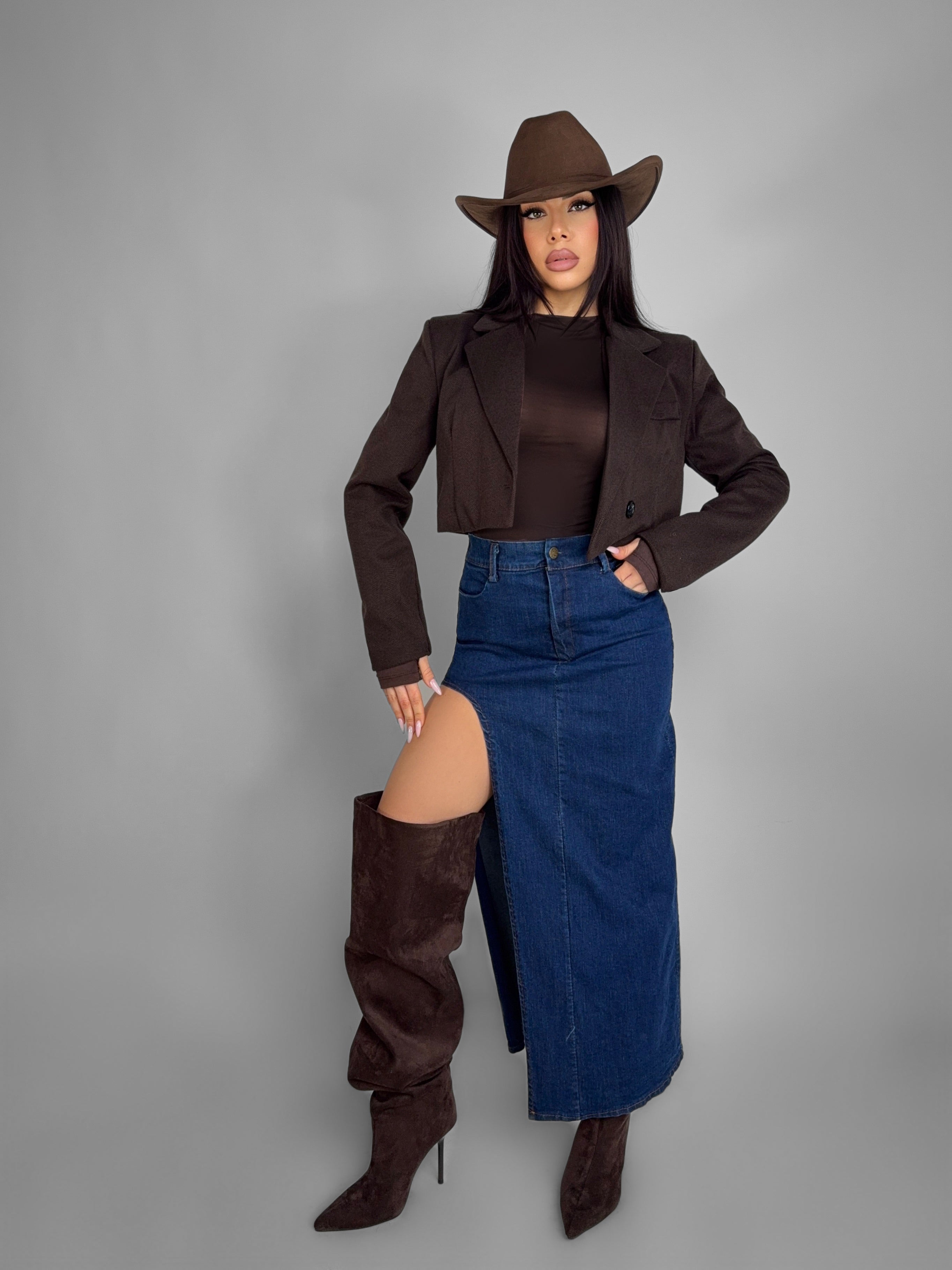 Total Look Show Leg