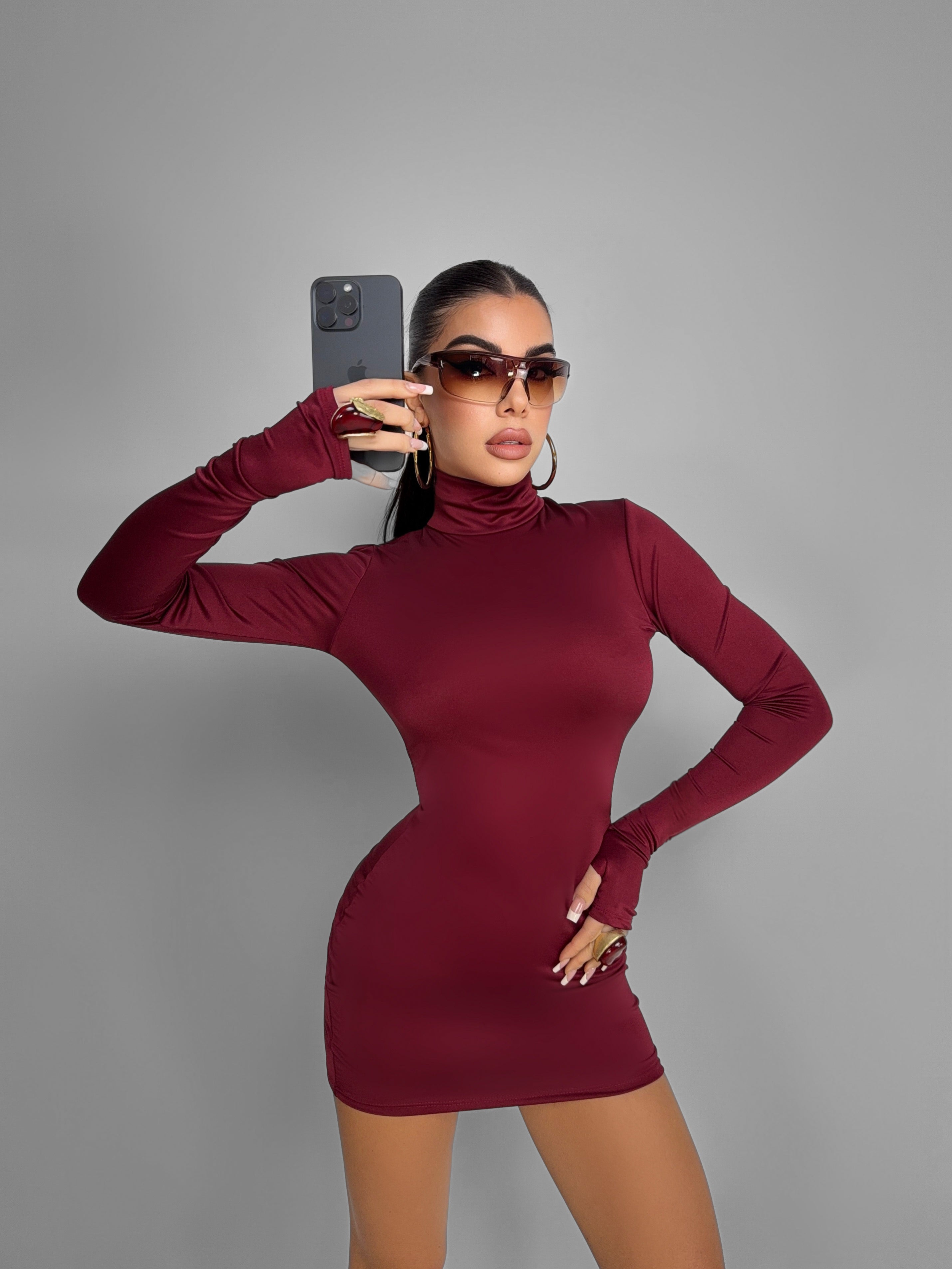 Abito Basic Not Basic - Cherry Red