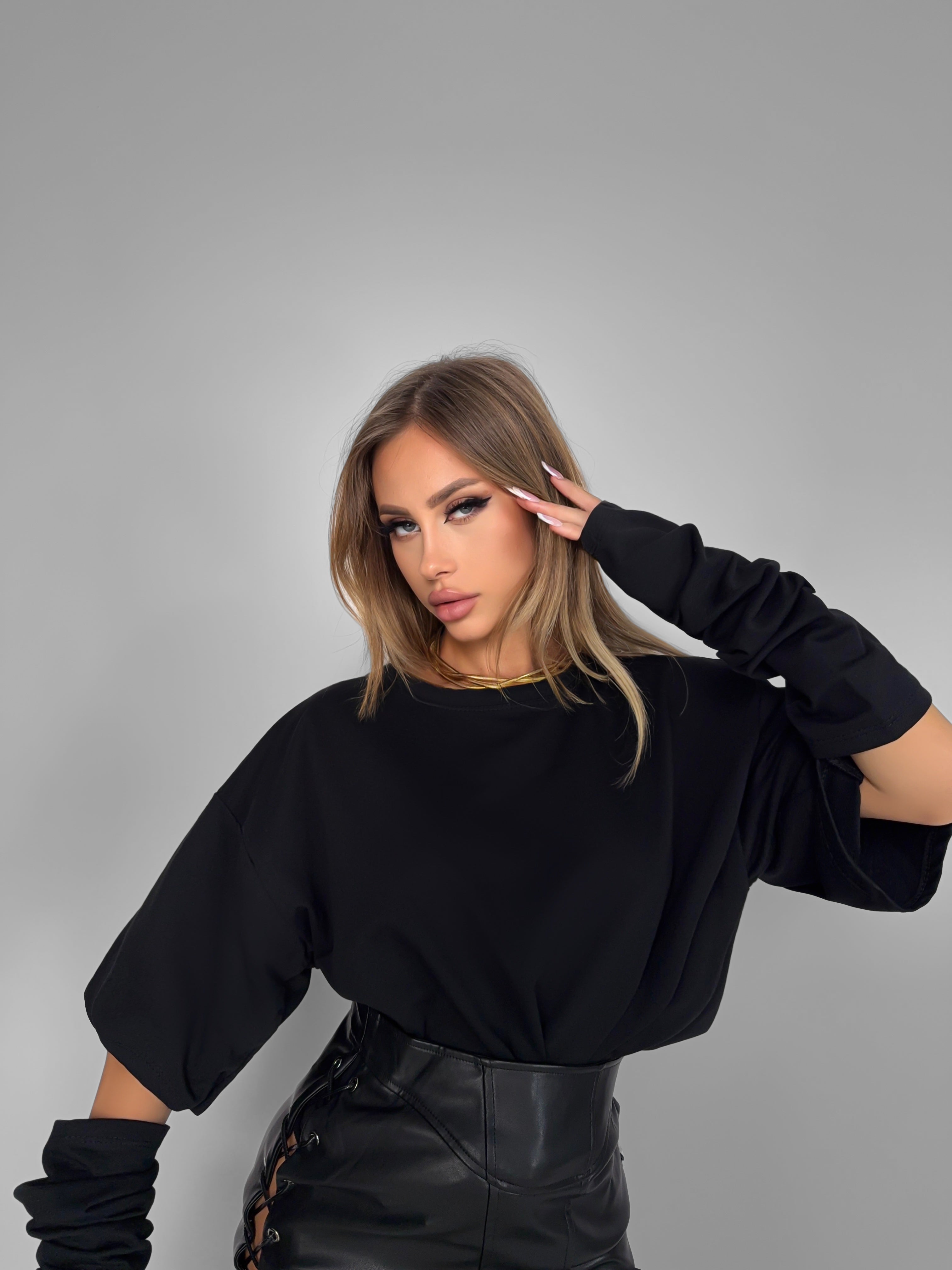 T-Shirt Shoulder On