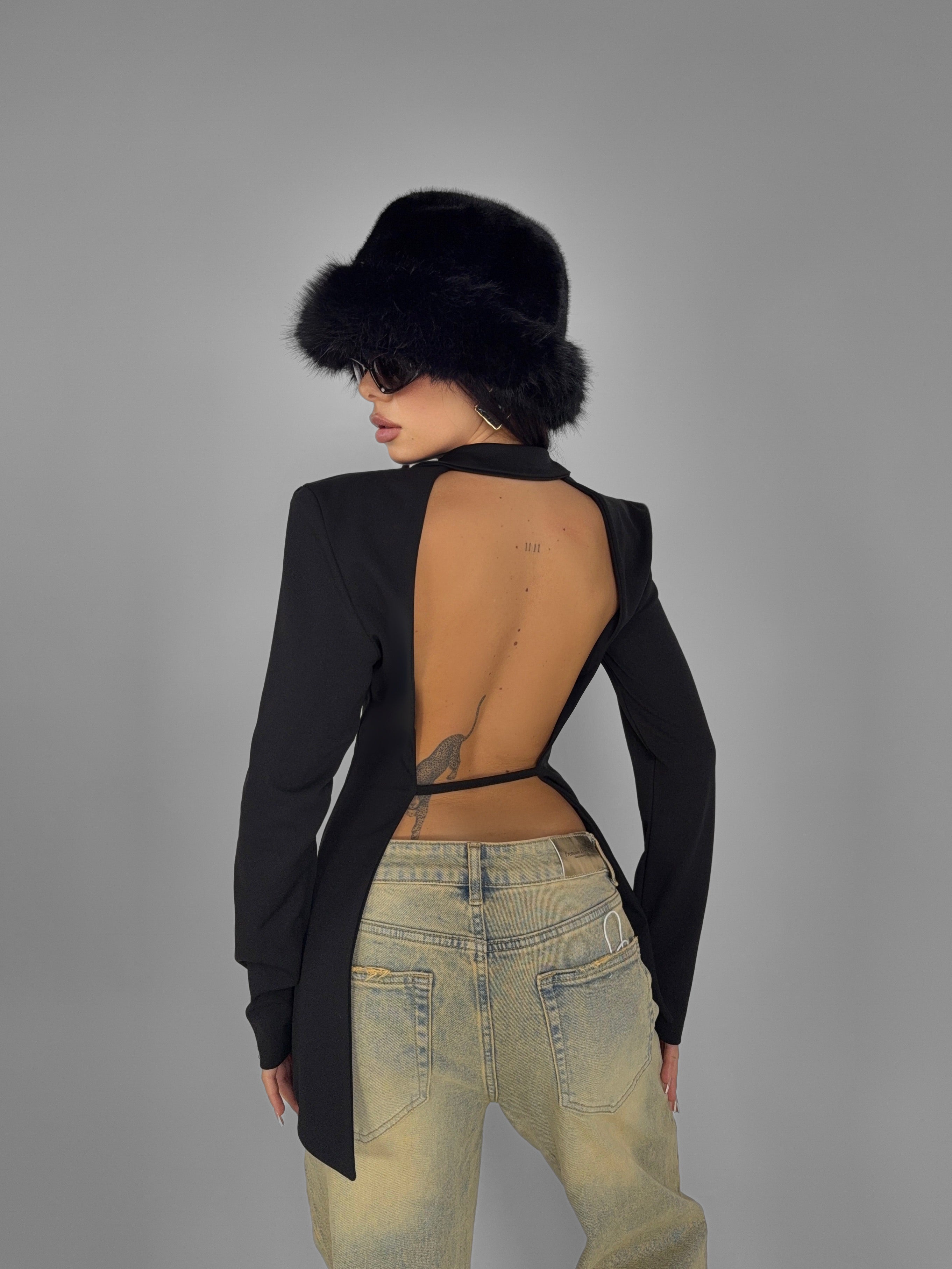 Blazer Bare Back-Black