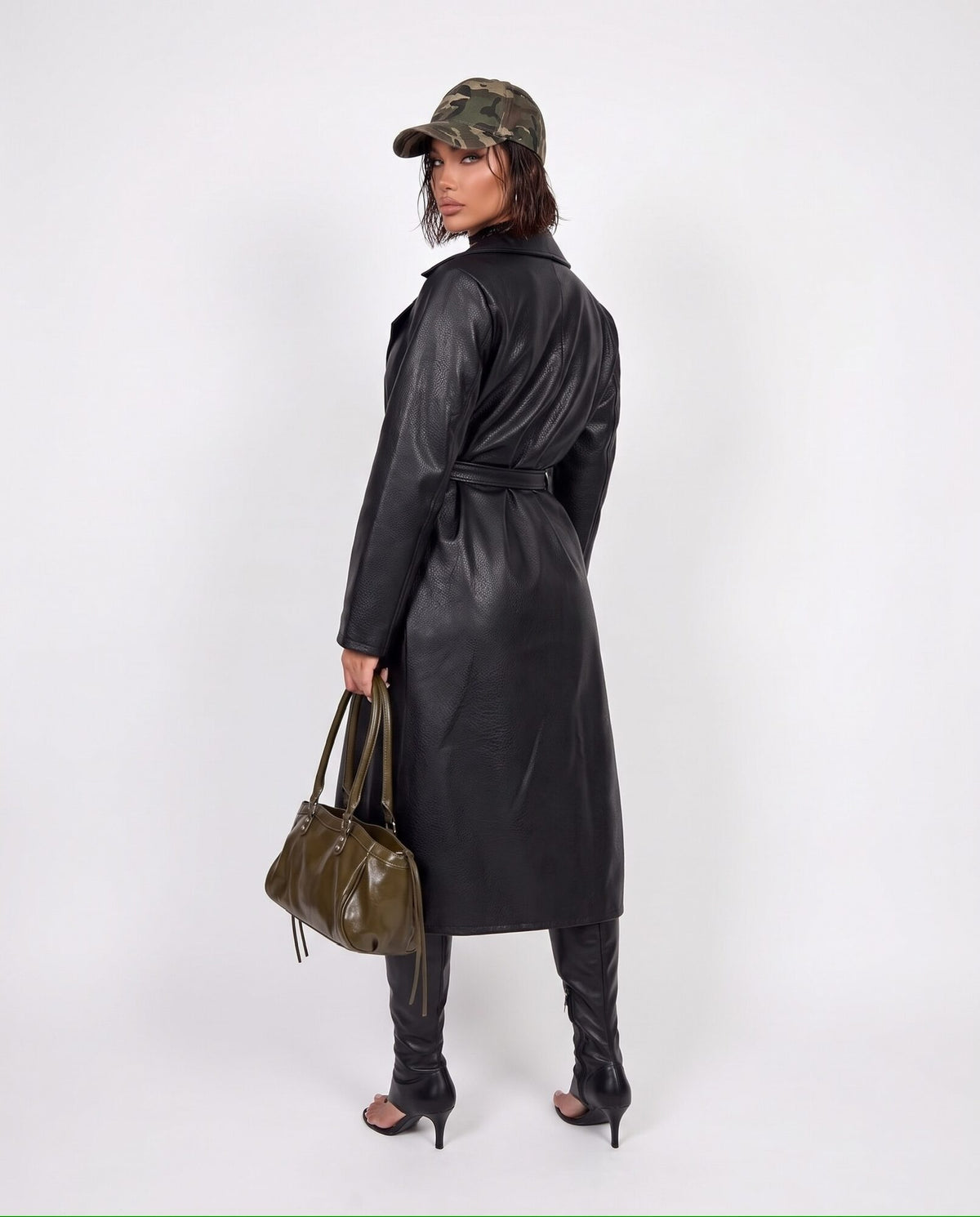 Total Look Long Leather-Black