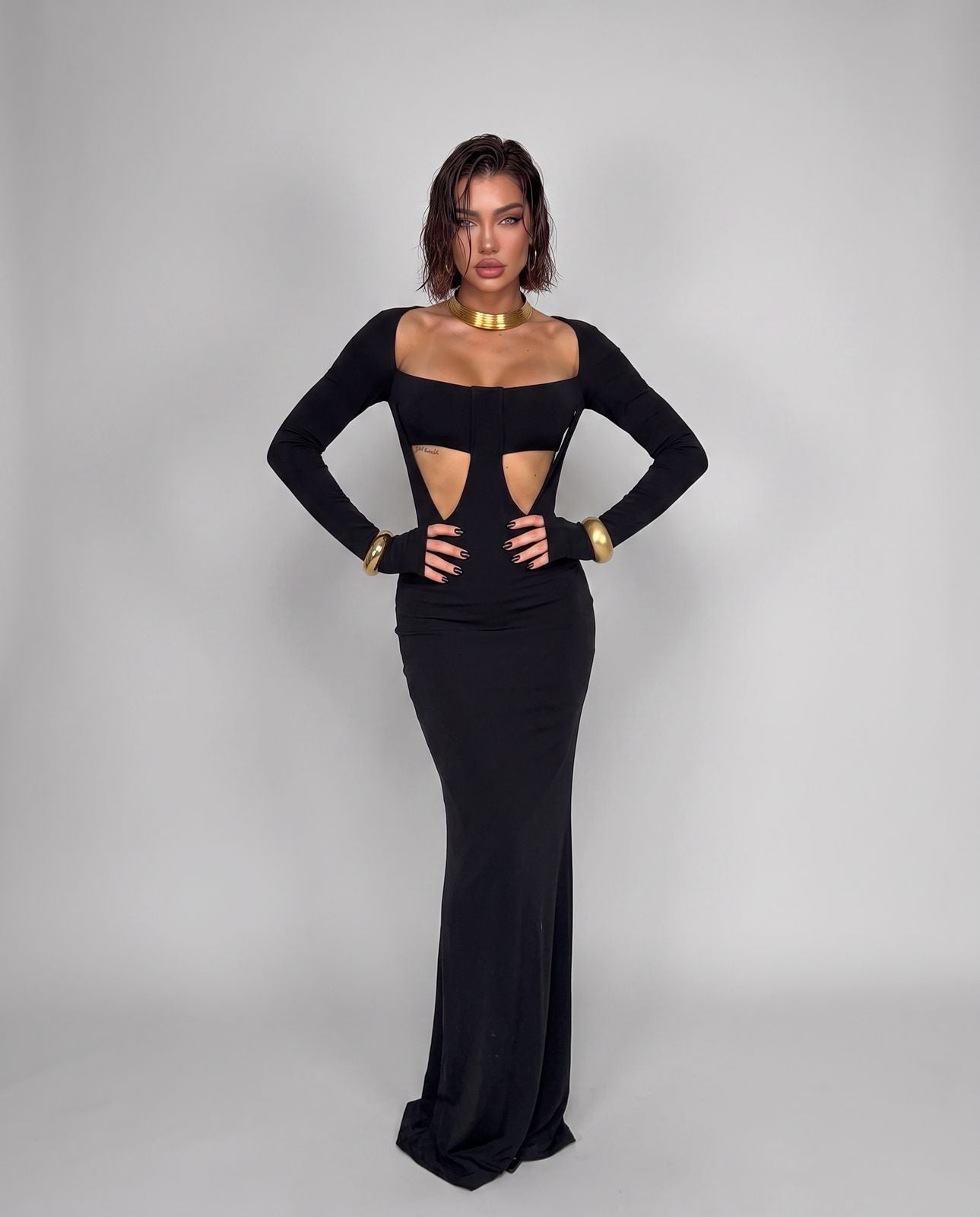Abito Essential Cut-Out