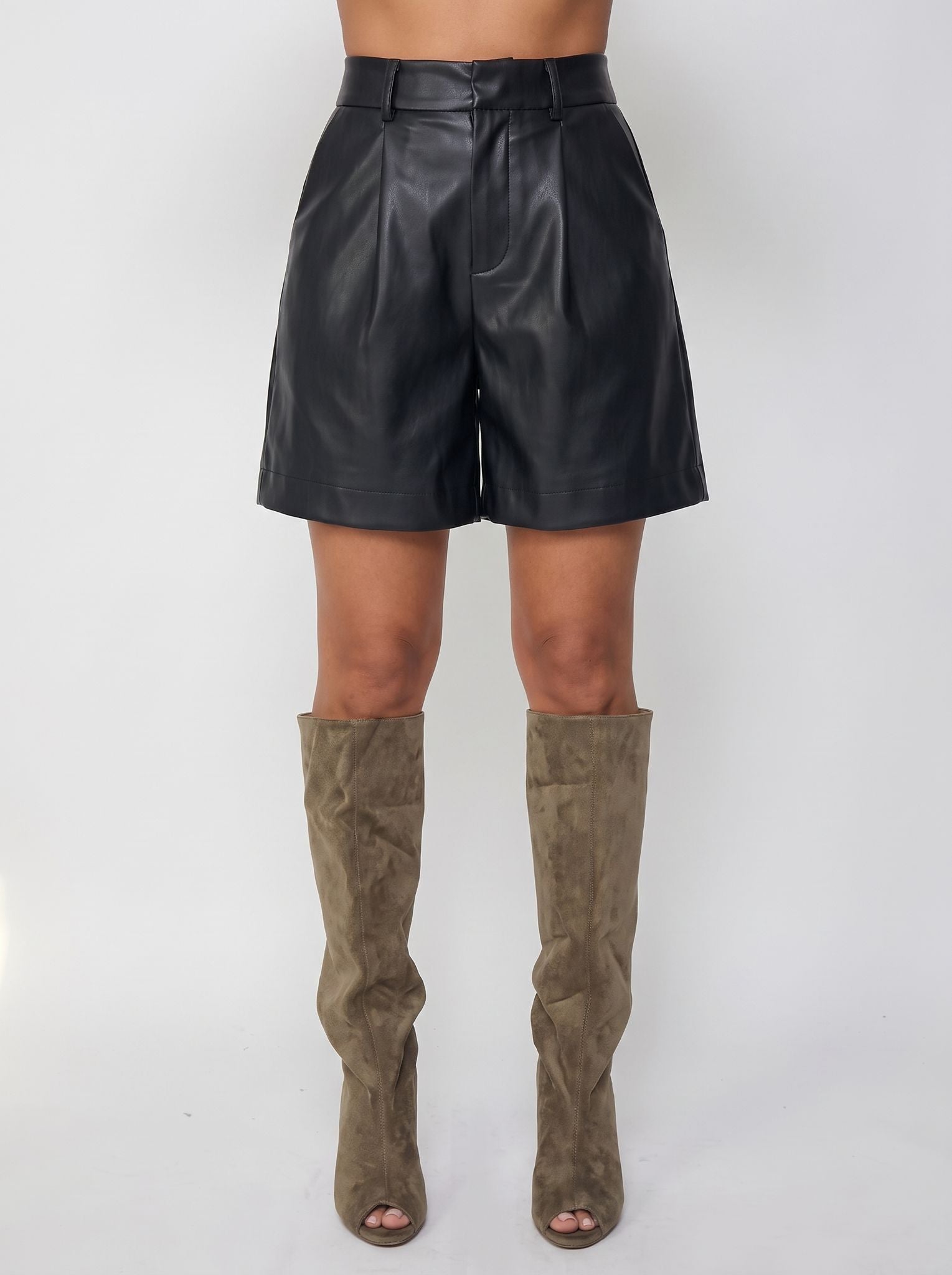 Shorts Leather Icon-Black