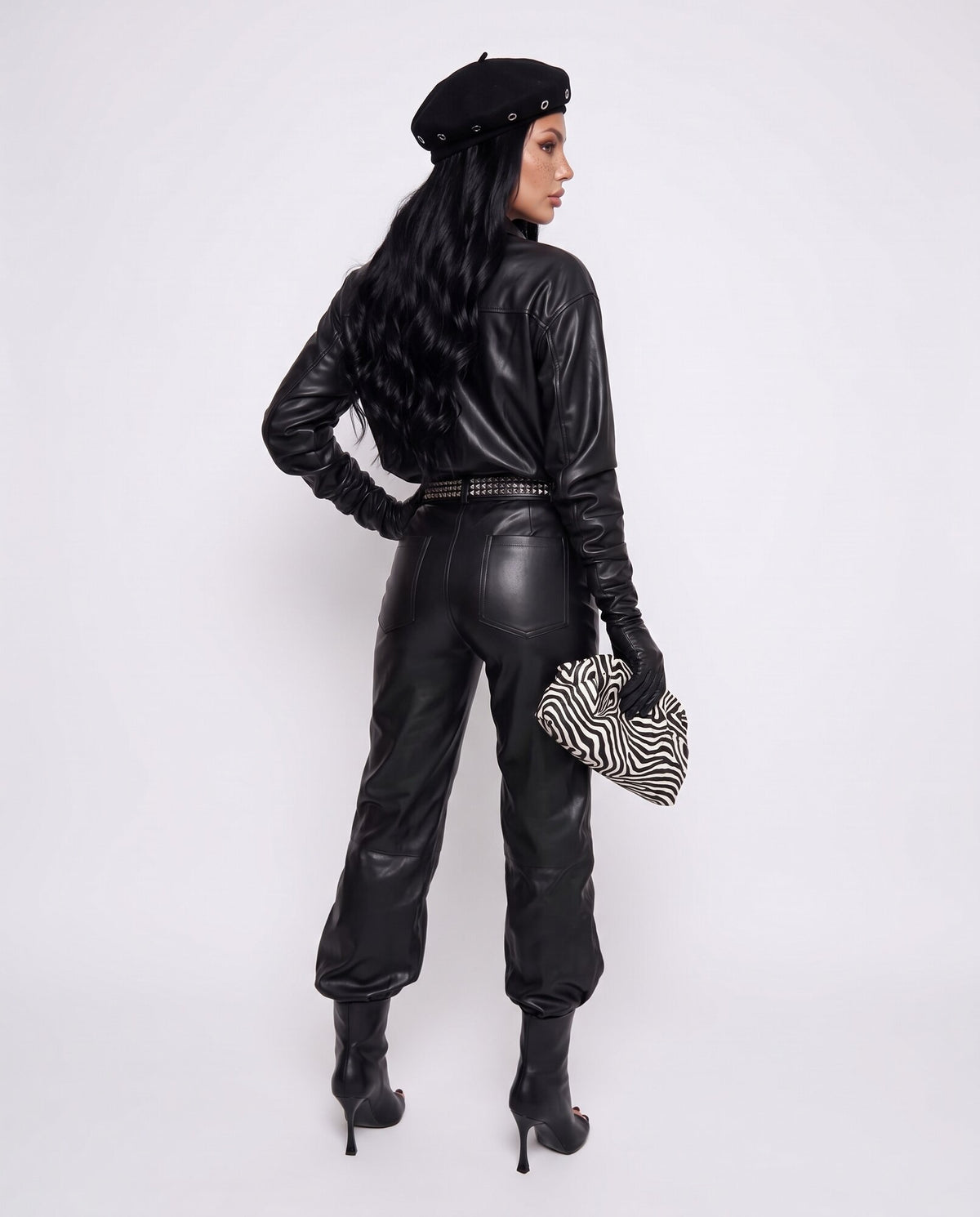 Form Affair Trousers - Black