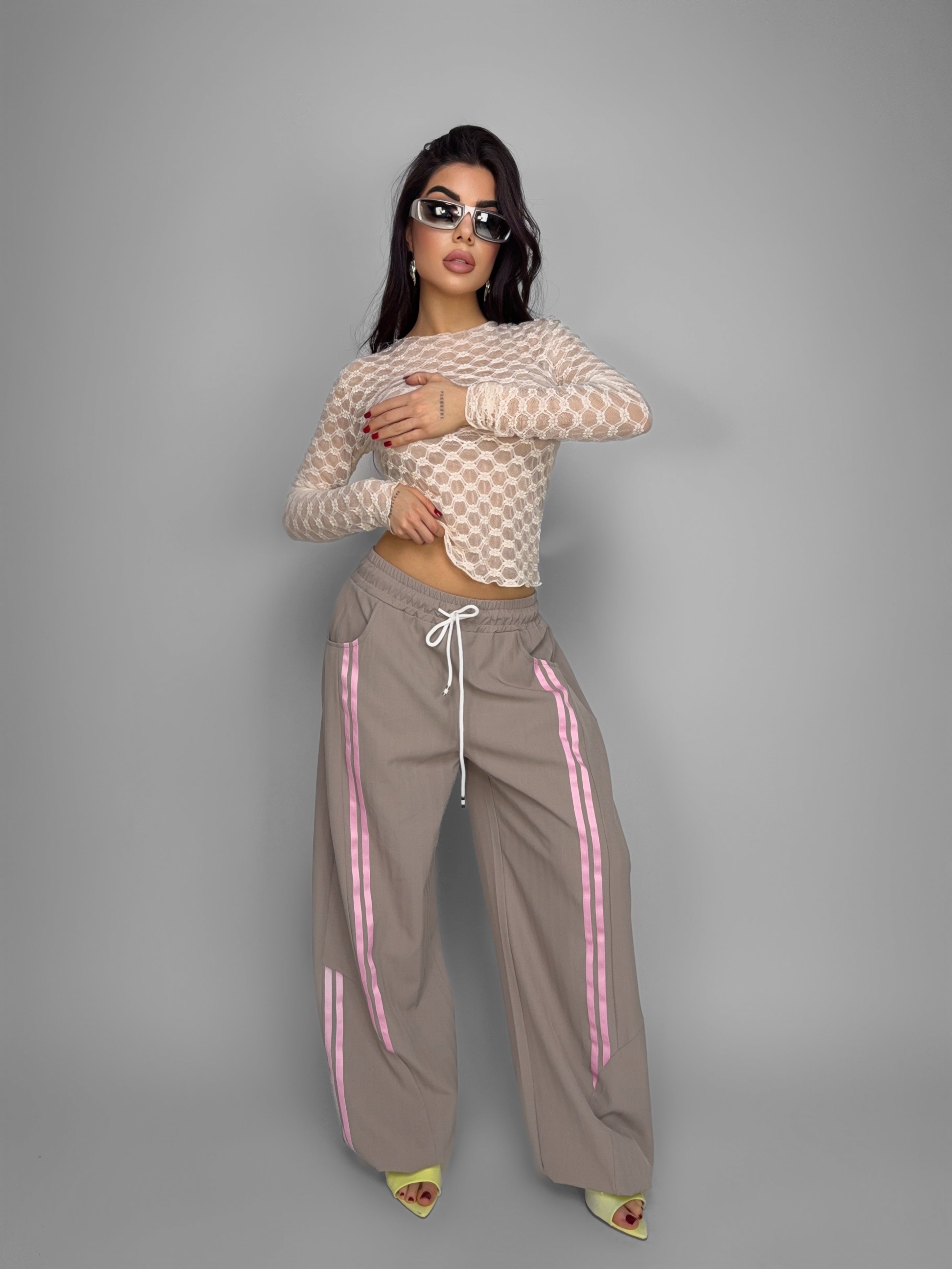 Total Look Scalloped White