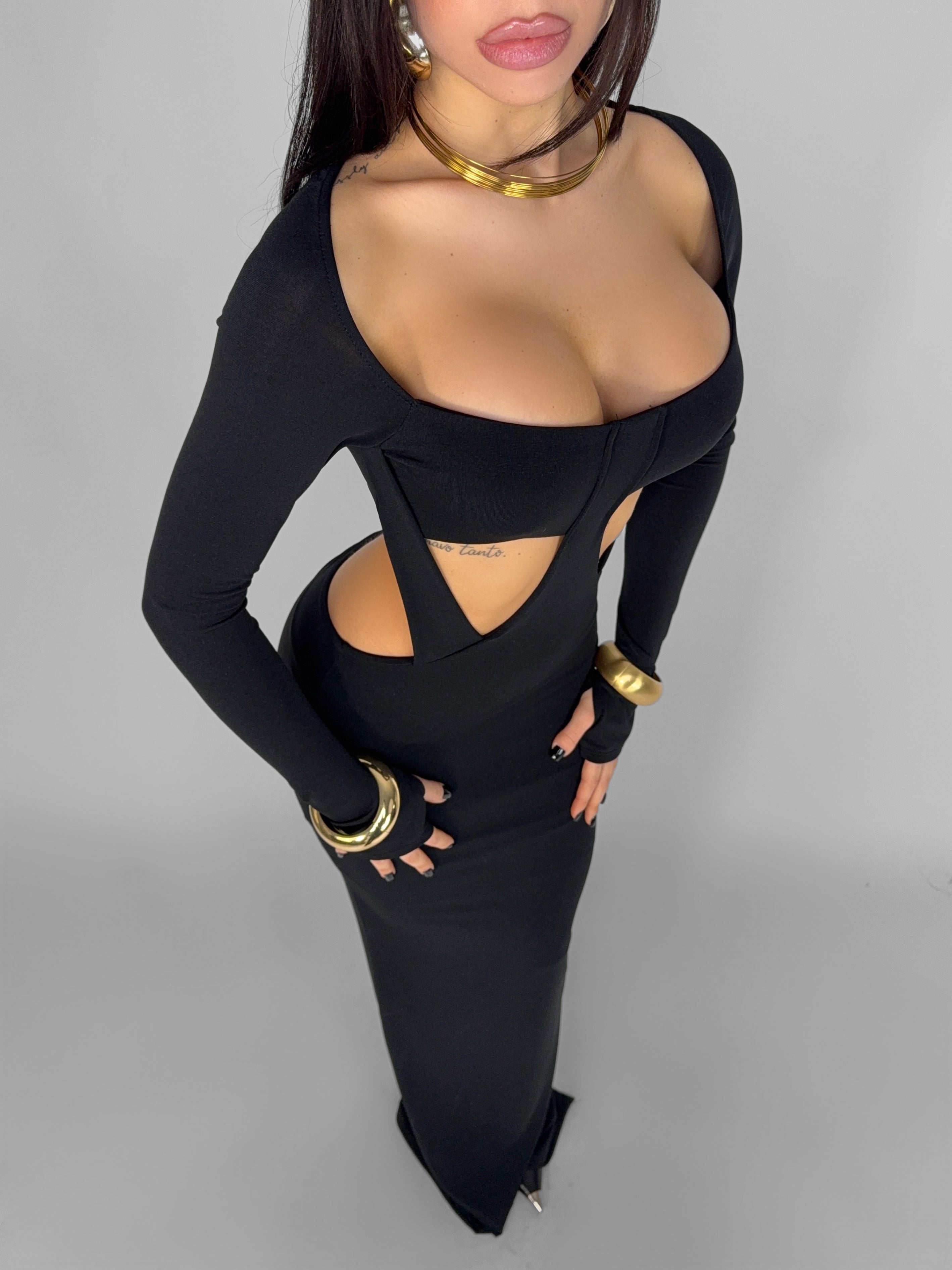 Abito Essential Cut-Out