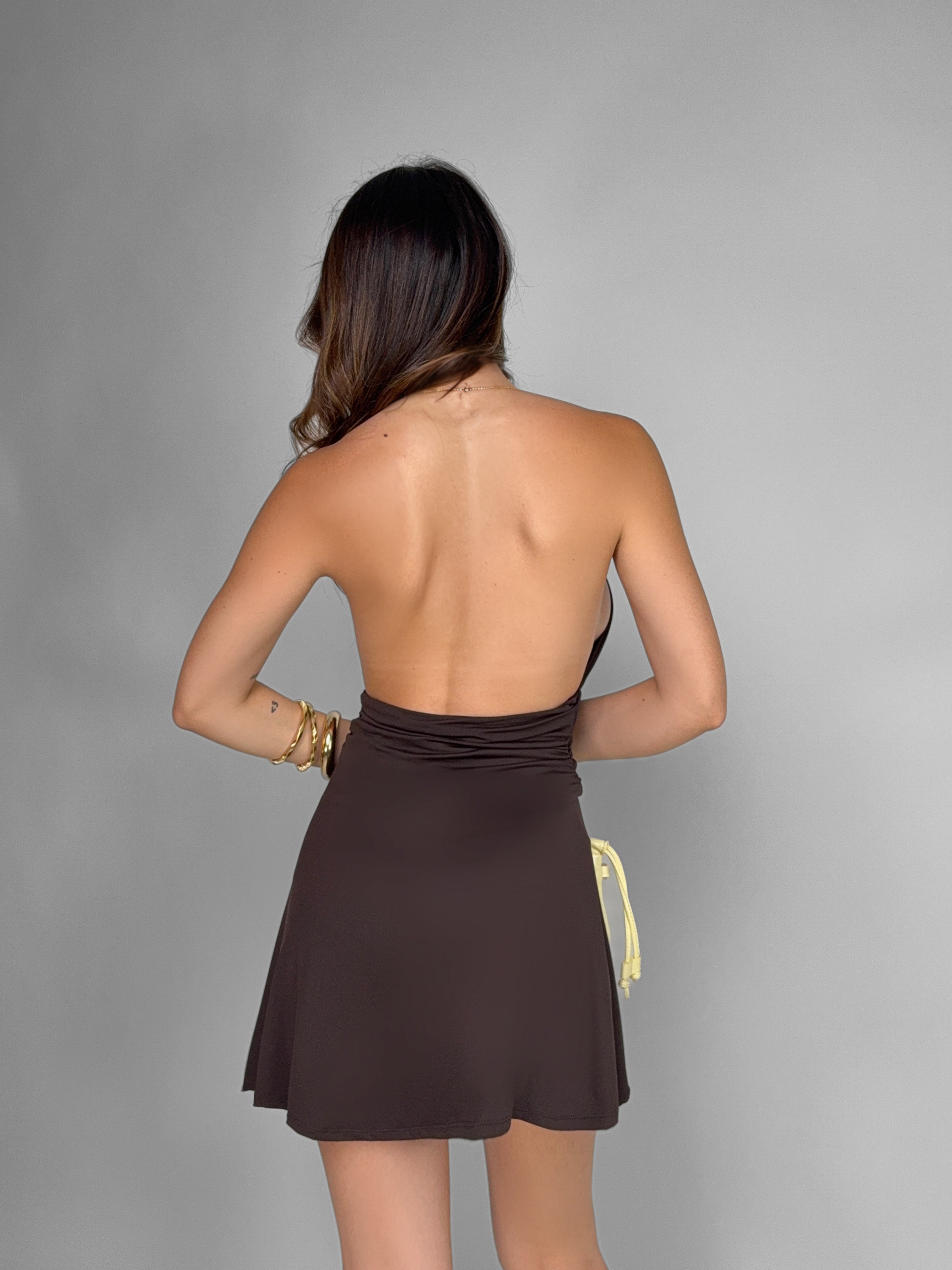 Abito Silken-Brown