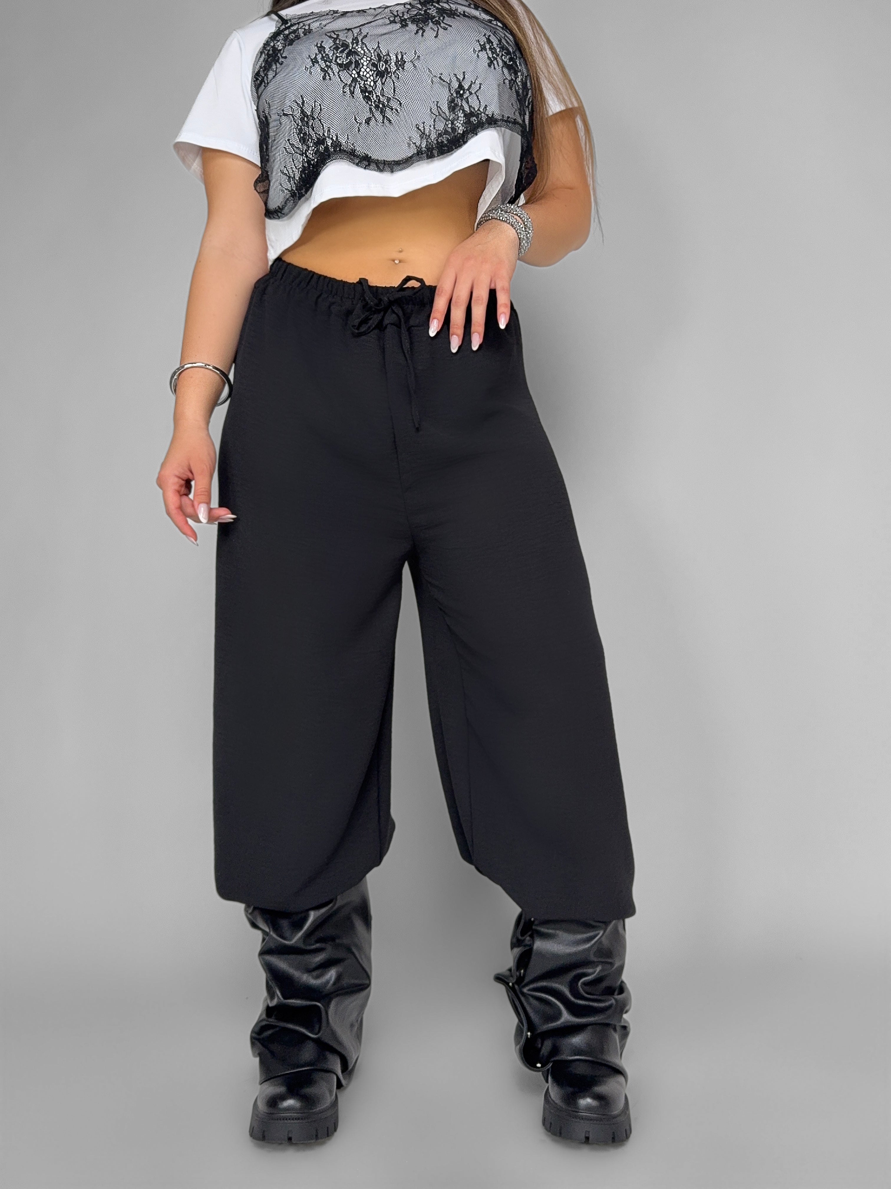 CURVY FIT - Refined Line Trousers - Black
