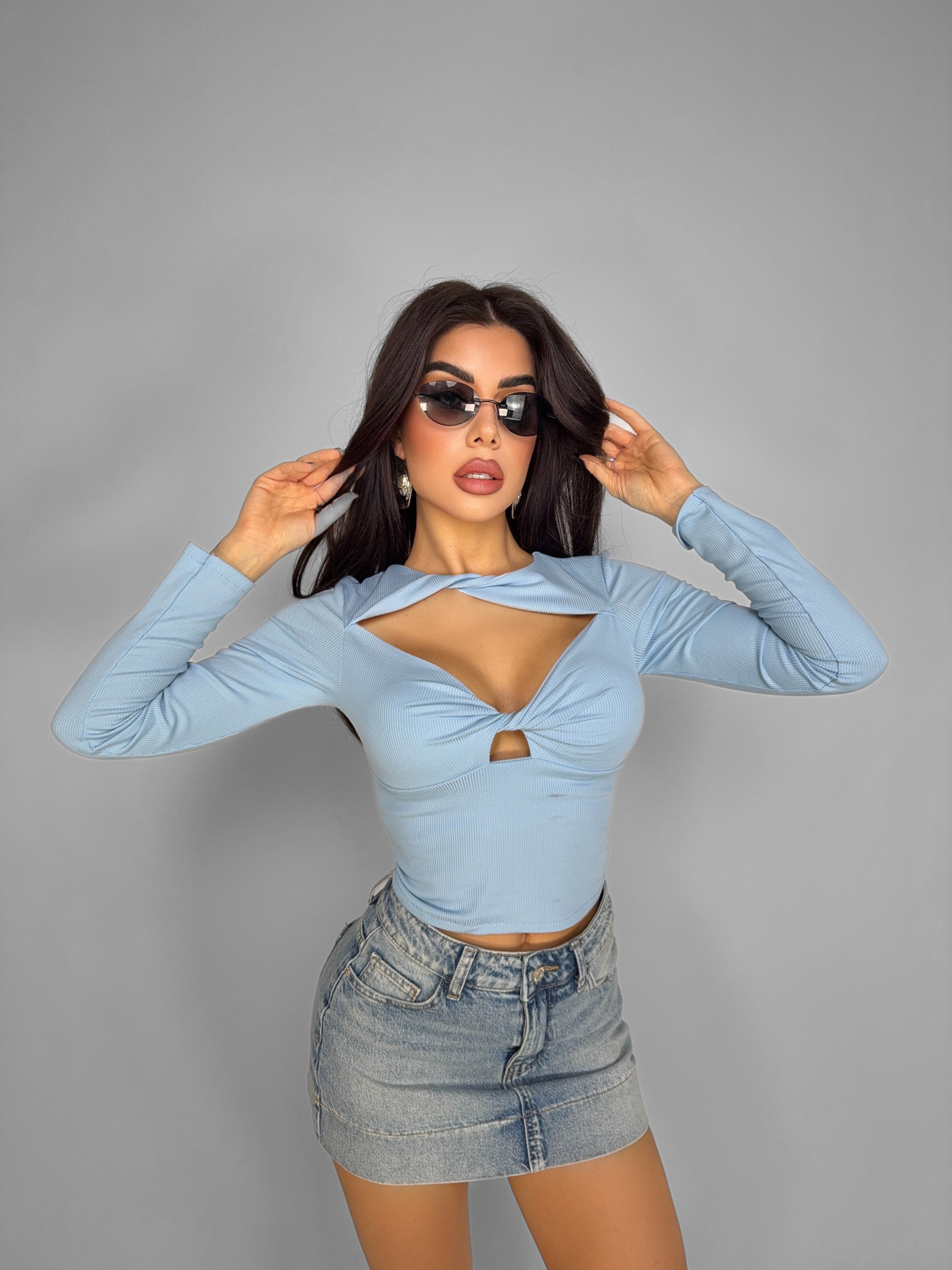 Top Keyhole-Light Blue