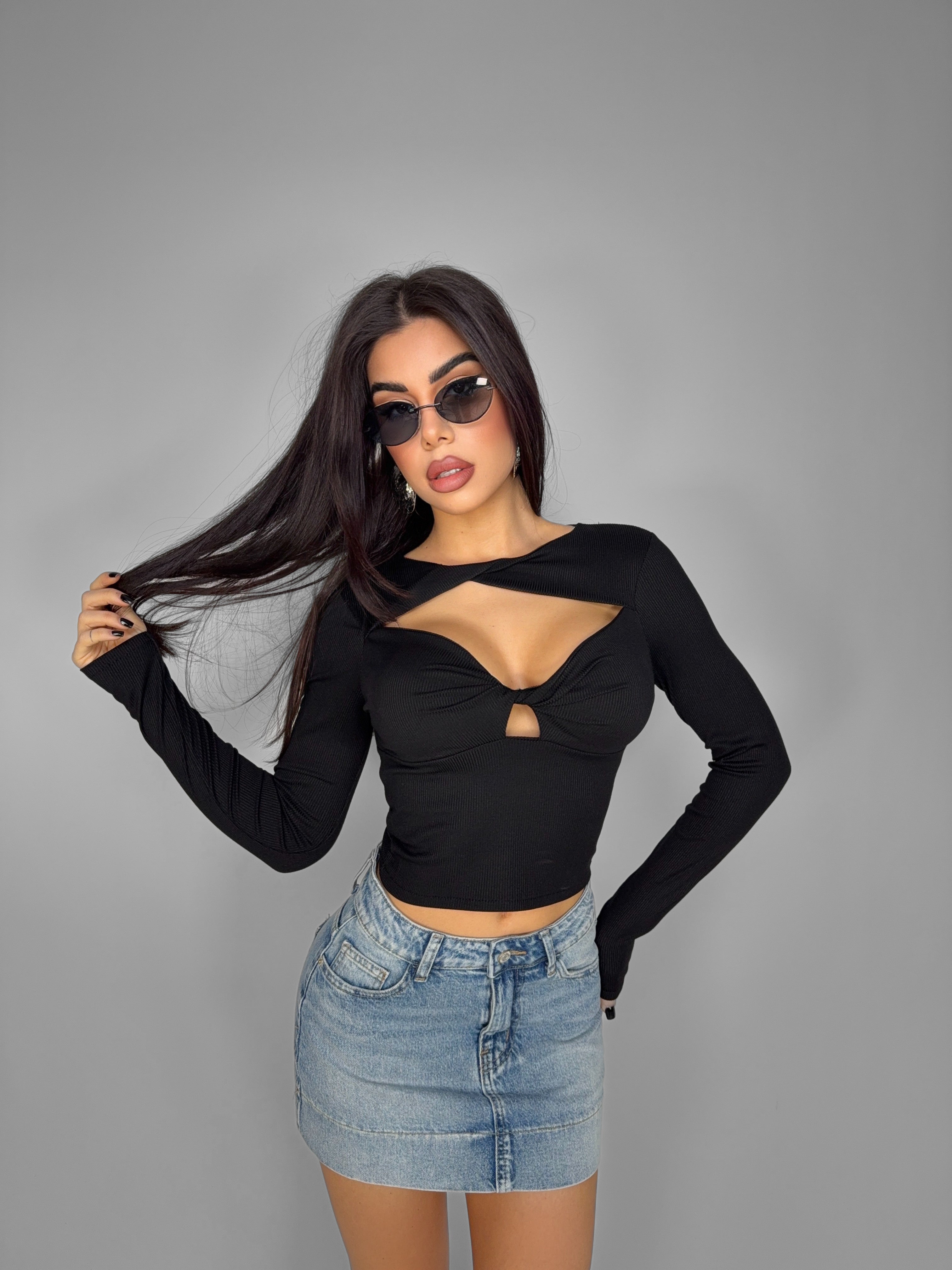 Top Keyhole-Black