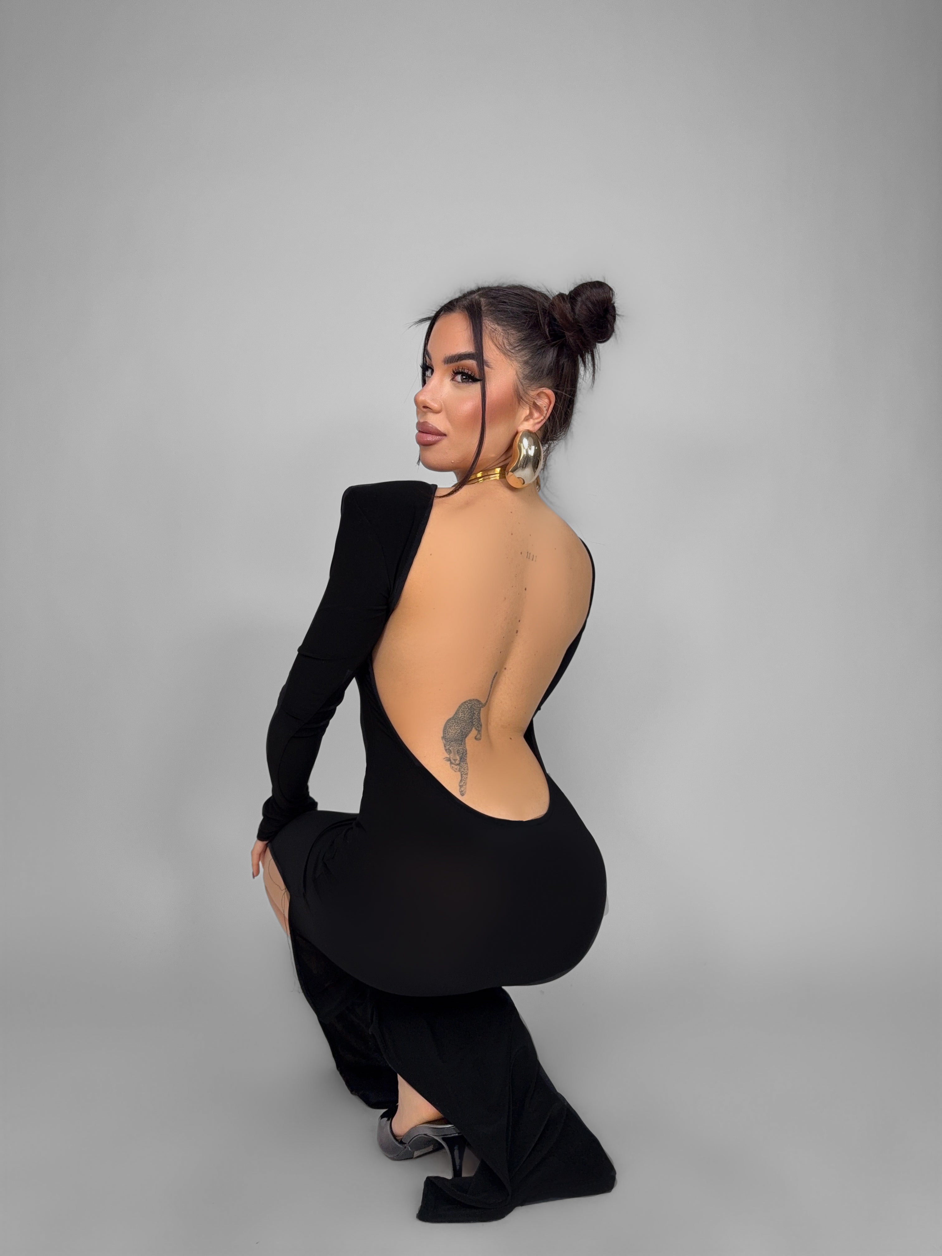 Abito Bare Back-Black