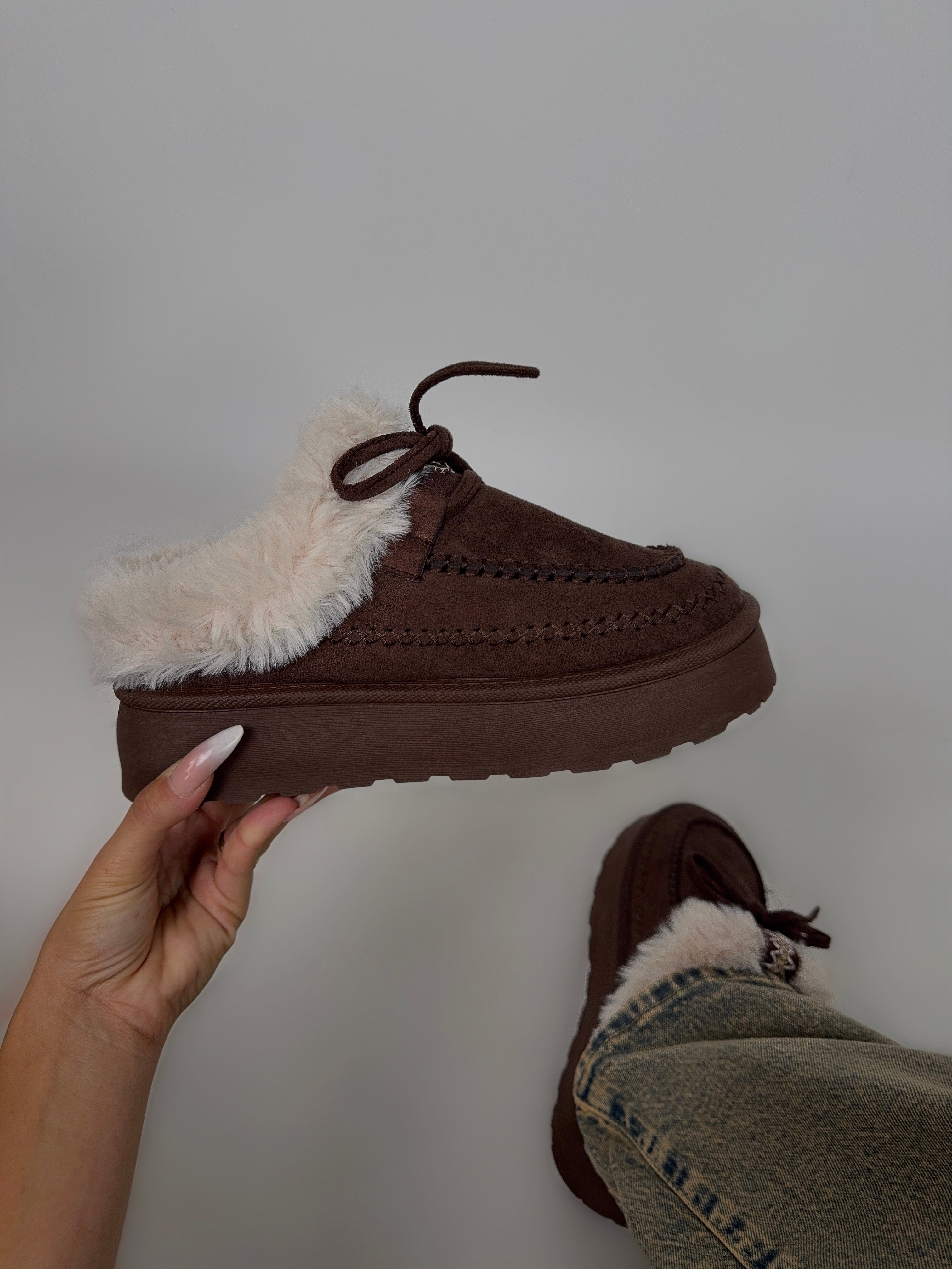 Slippers Canyon - Brown