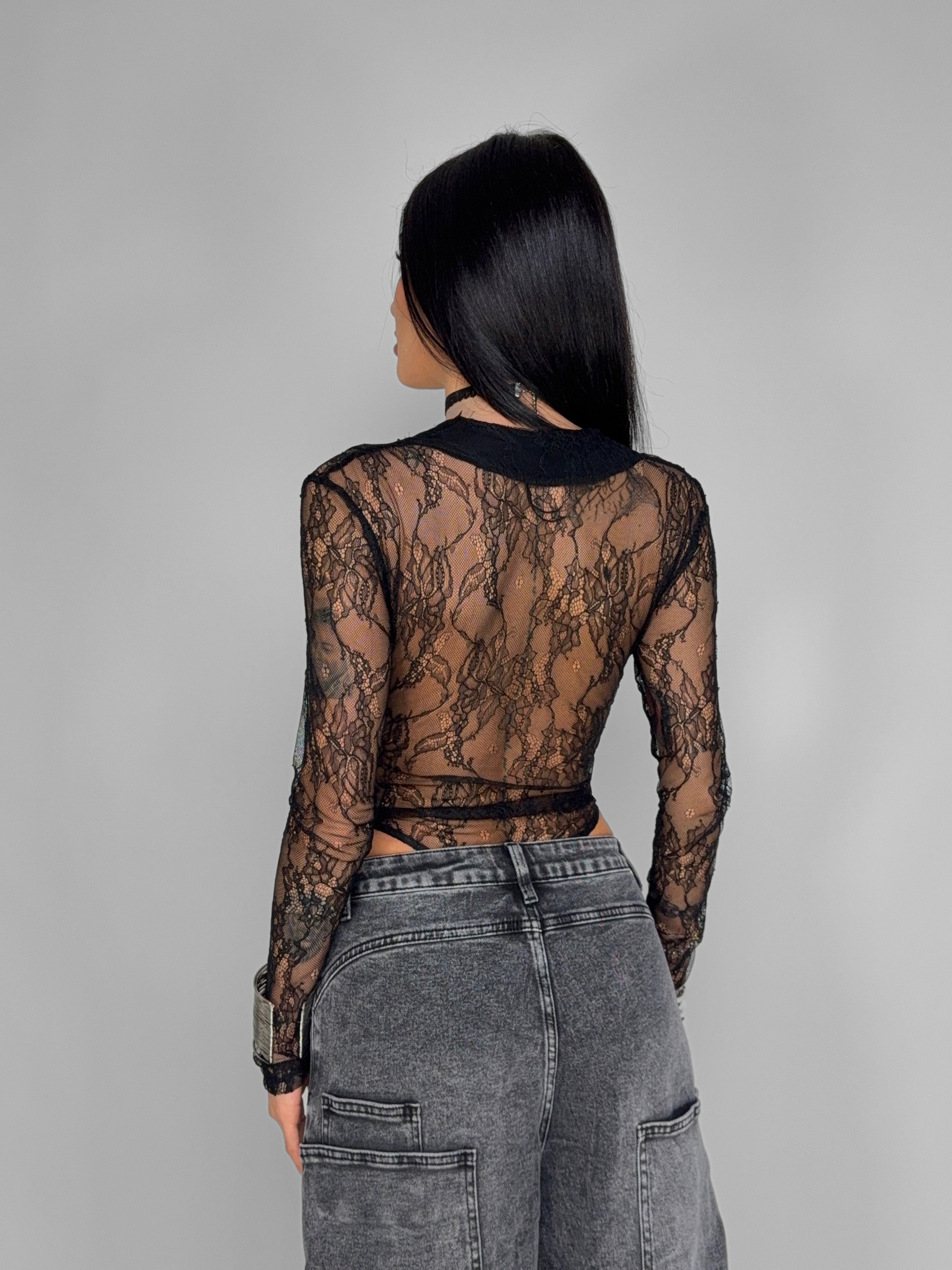 Body V Lace