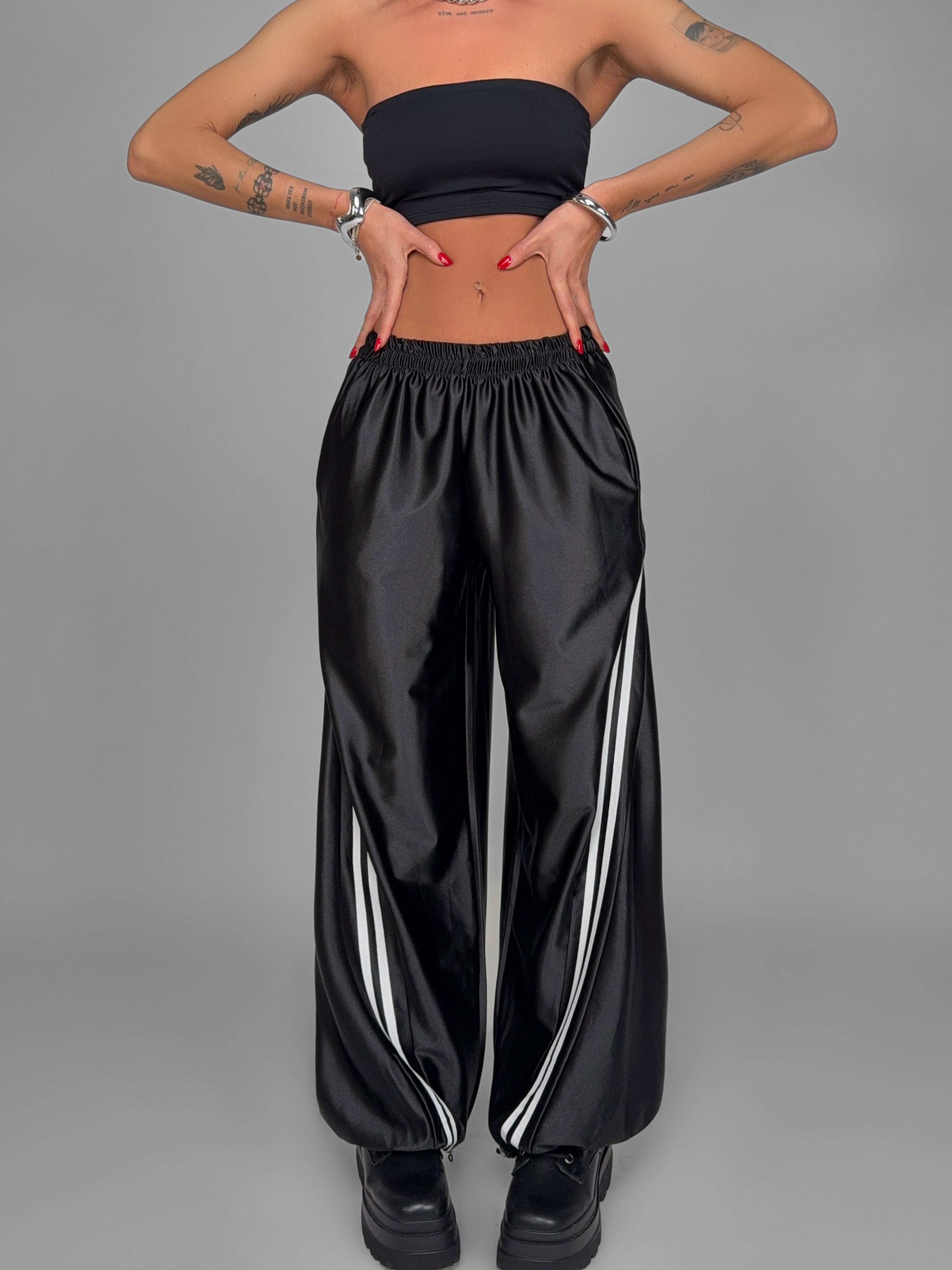 Pantalone Glossy Cuffed-Black
