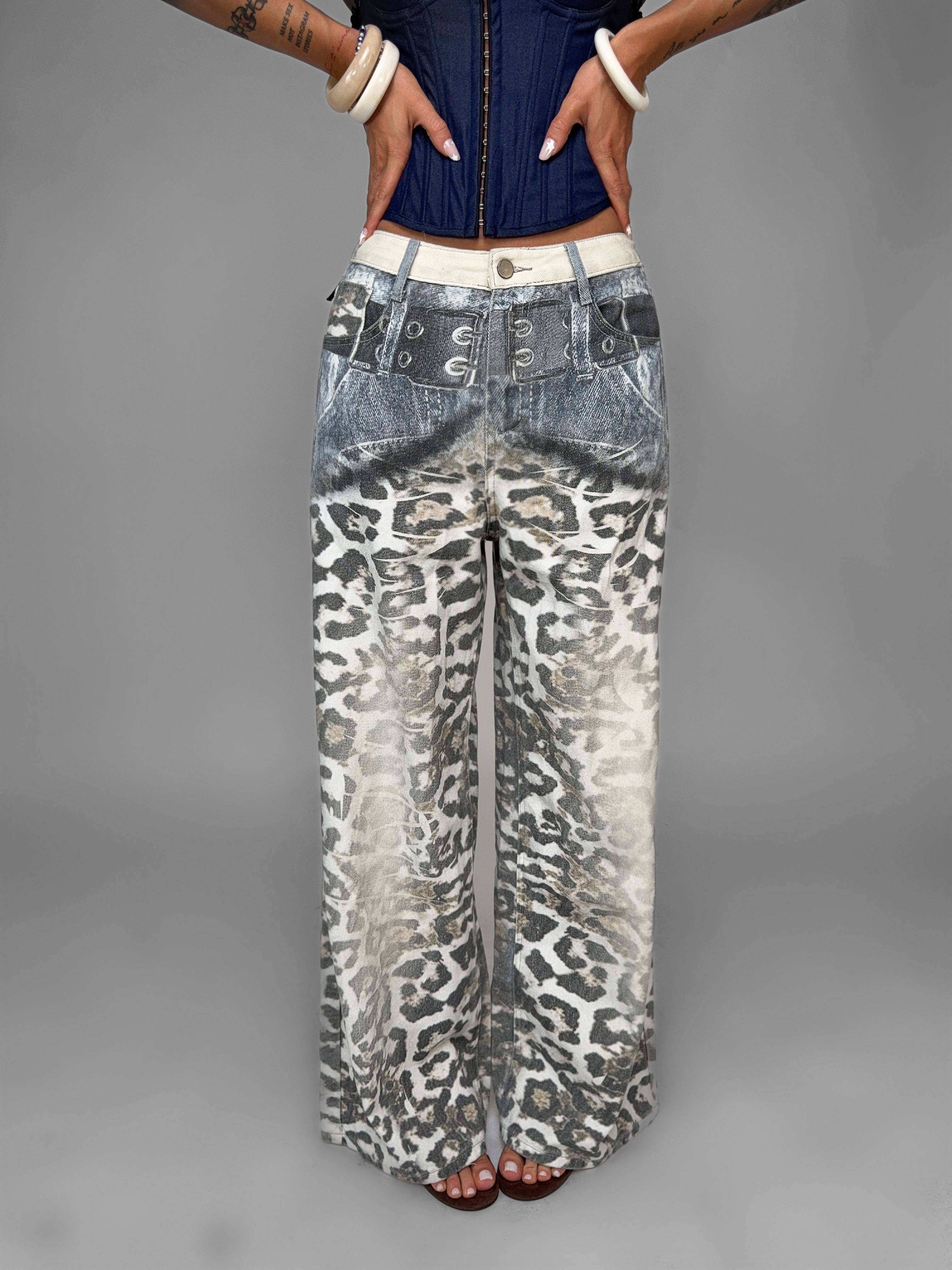 Jeans White Leopard Print