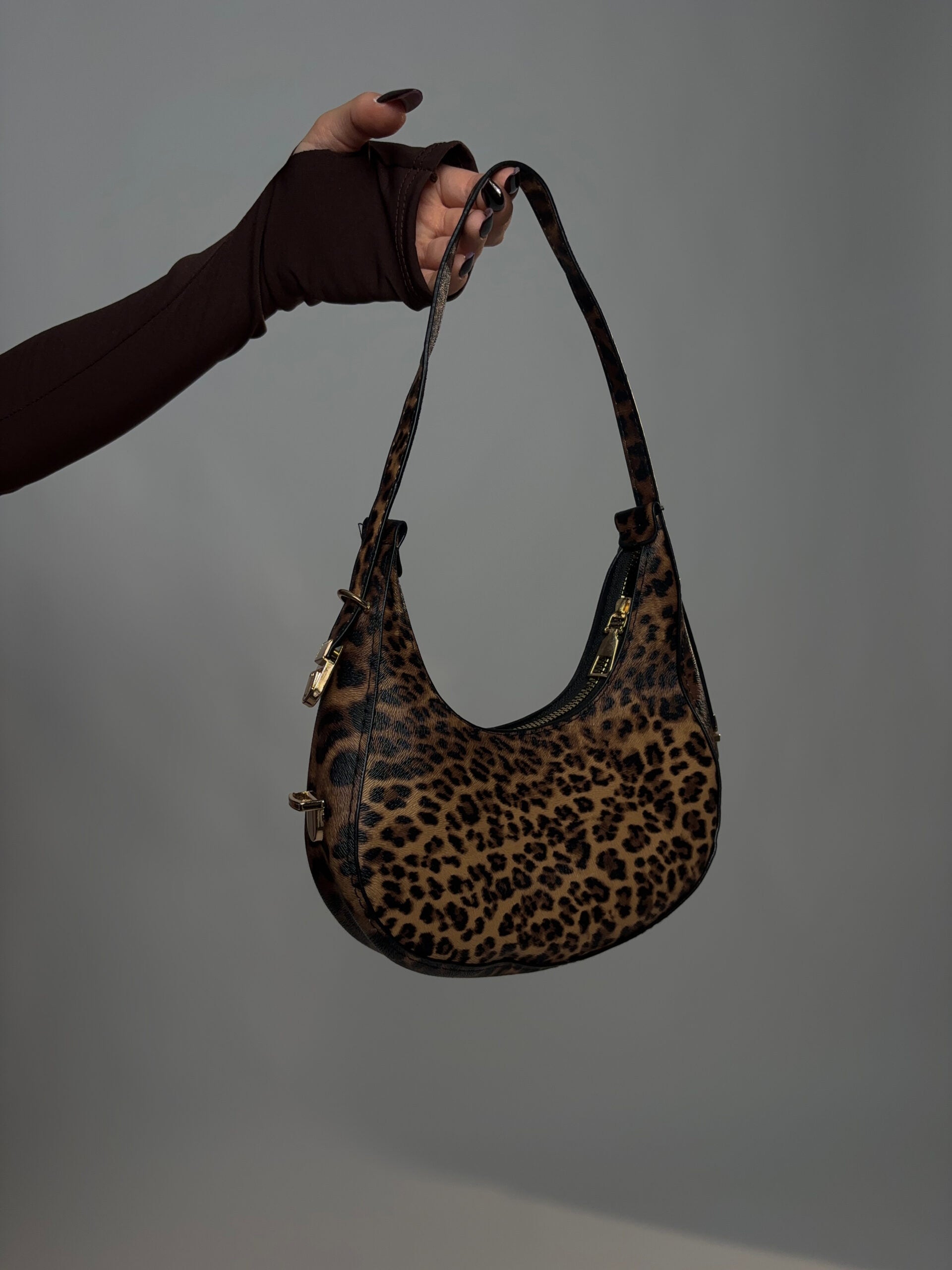 Borsa Savage