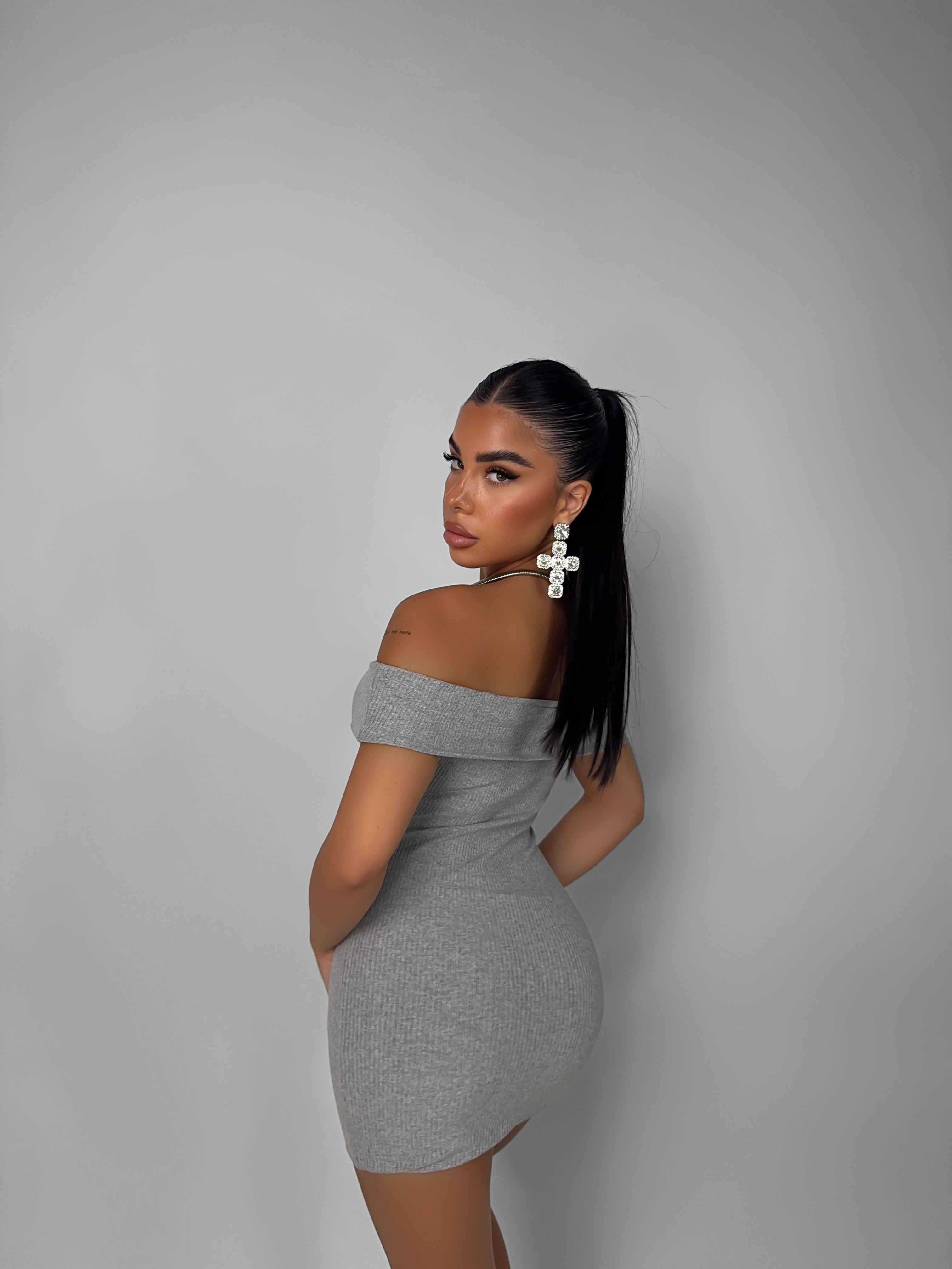 Abito Off Shoulder
