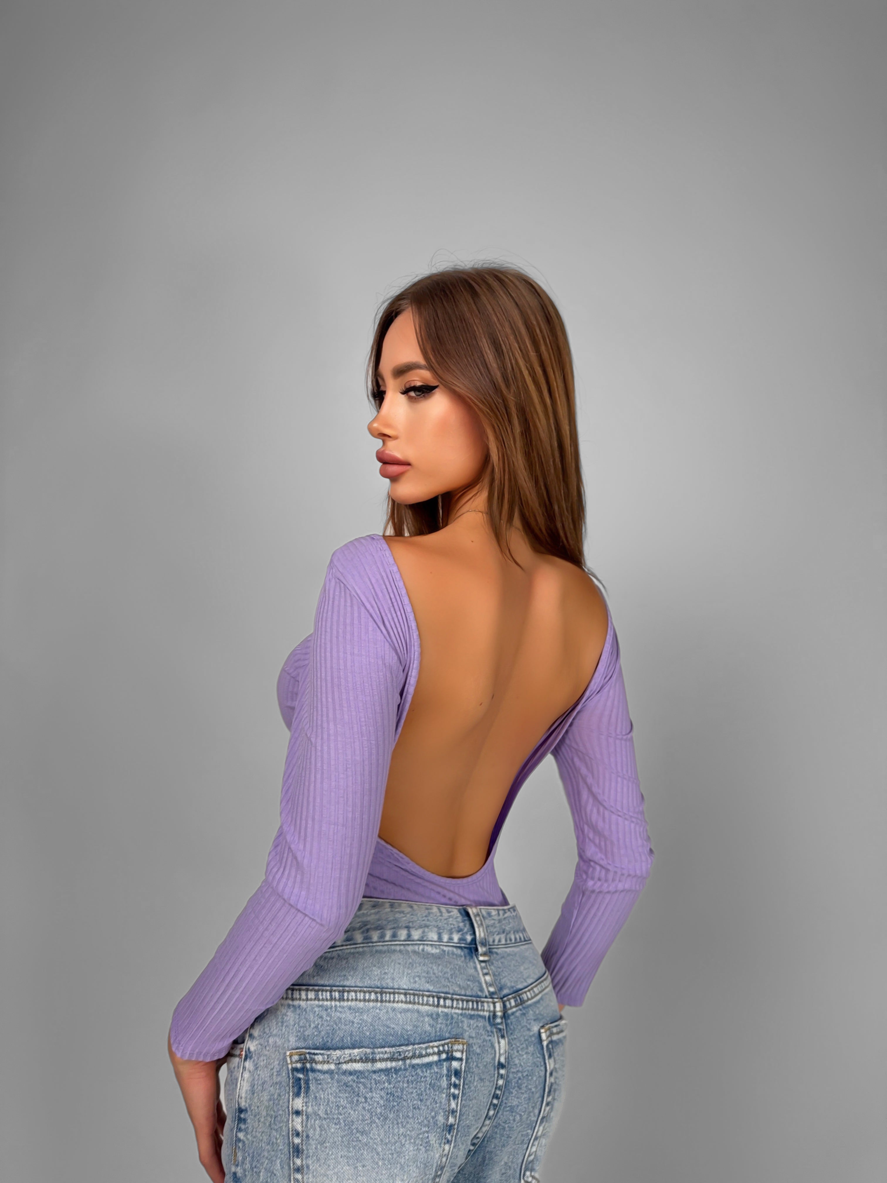 Body Kiss Here