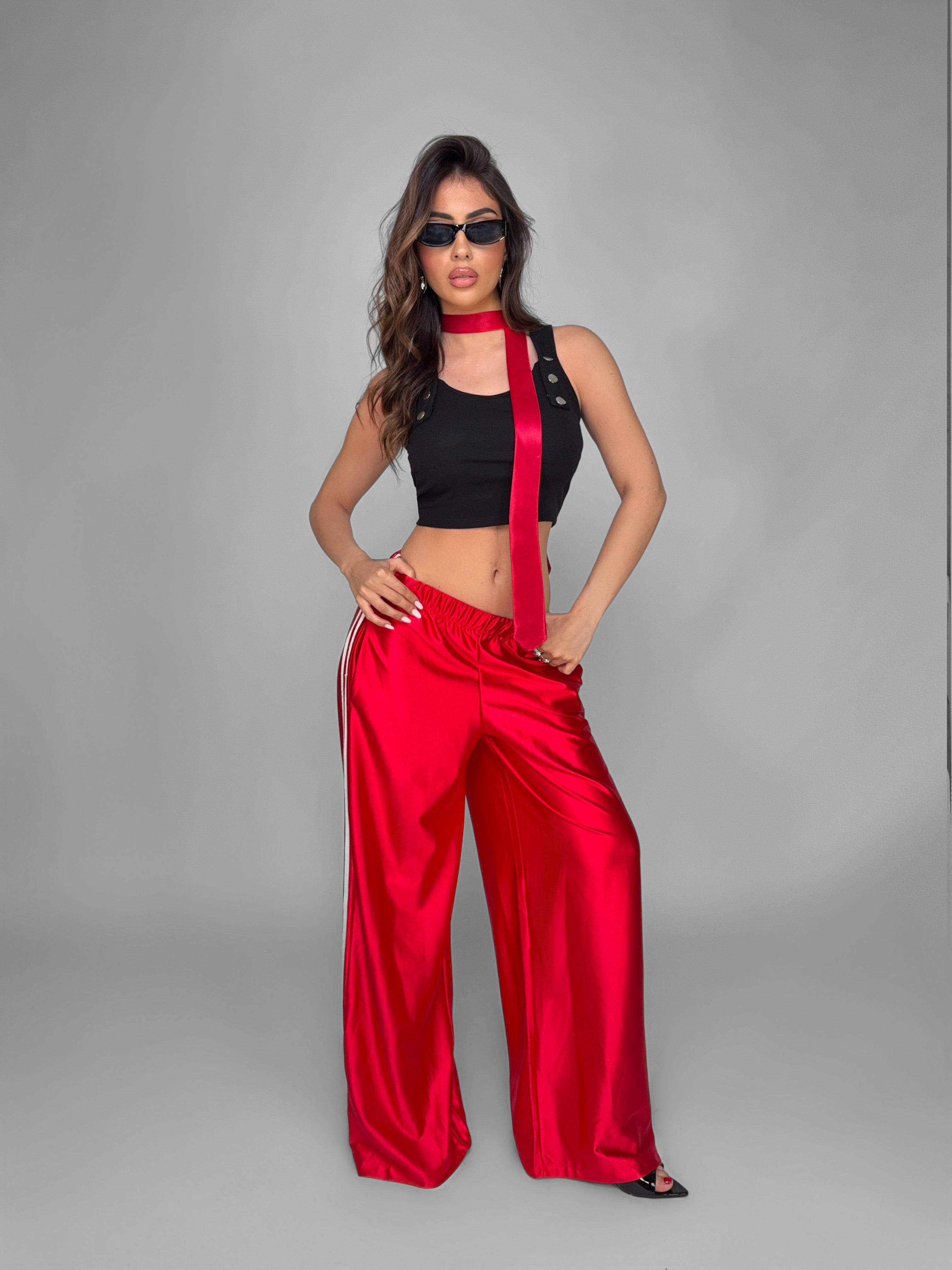 Total Look Shiny Side Red