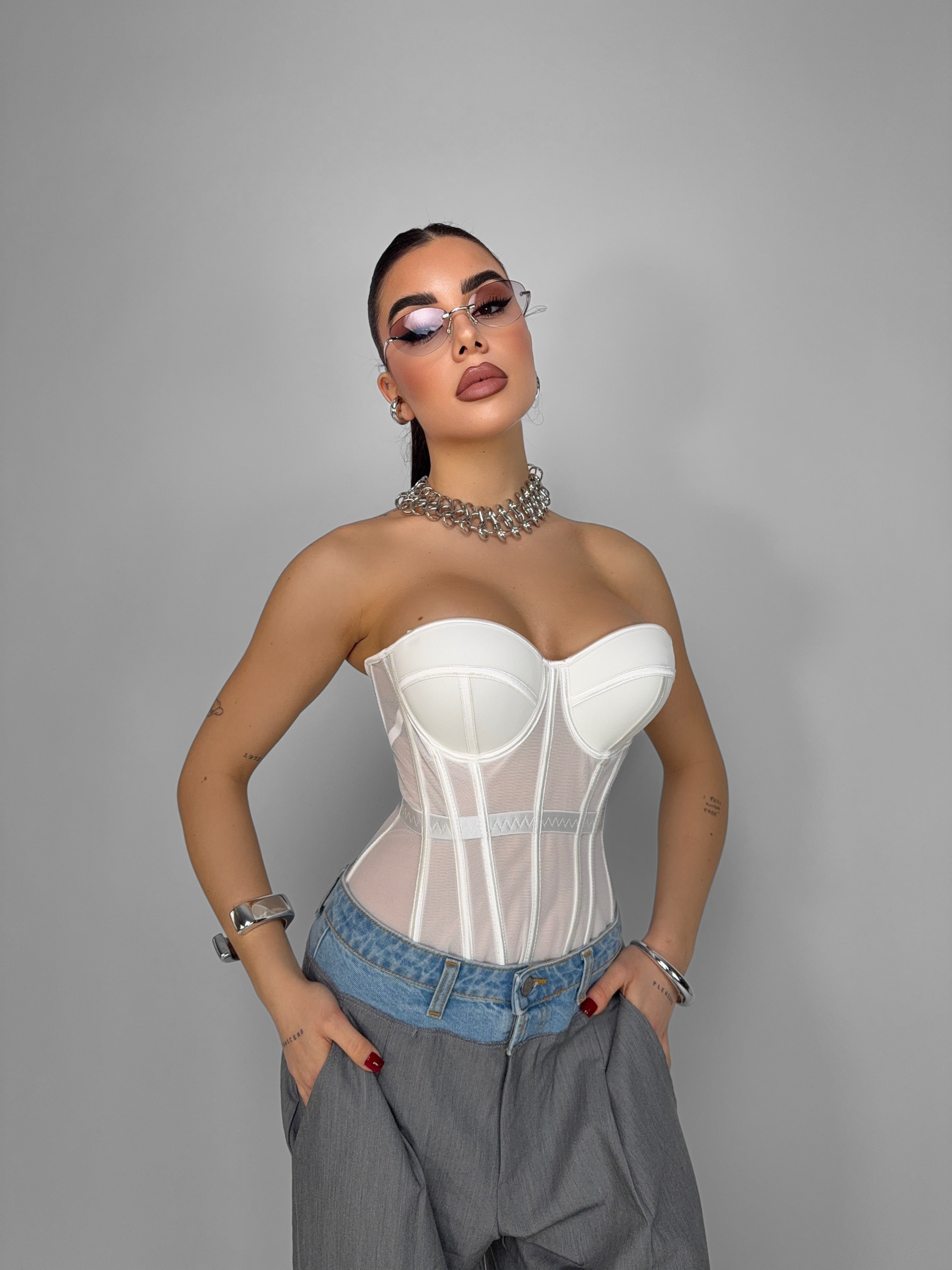 Corset Flattering-White