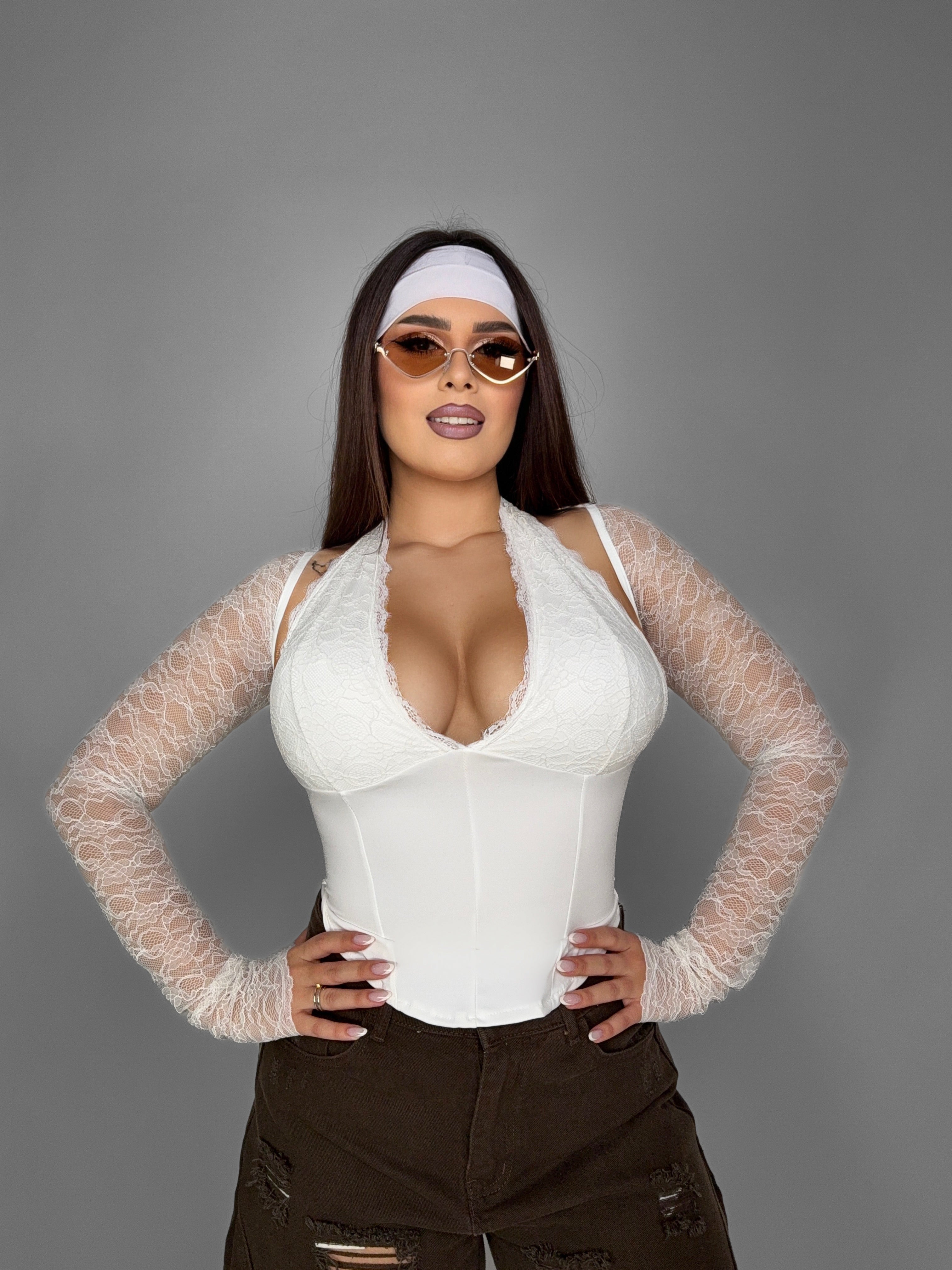 CURVY FIT - Lace Sleeve-White