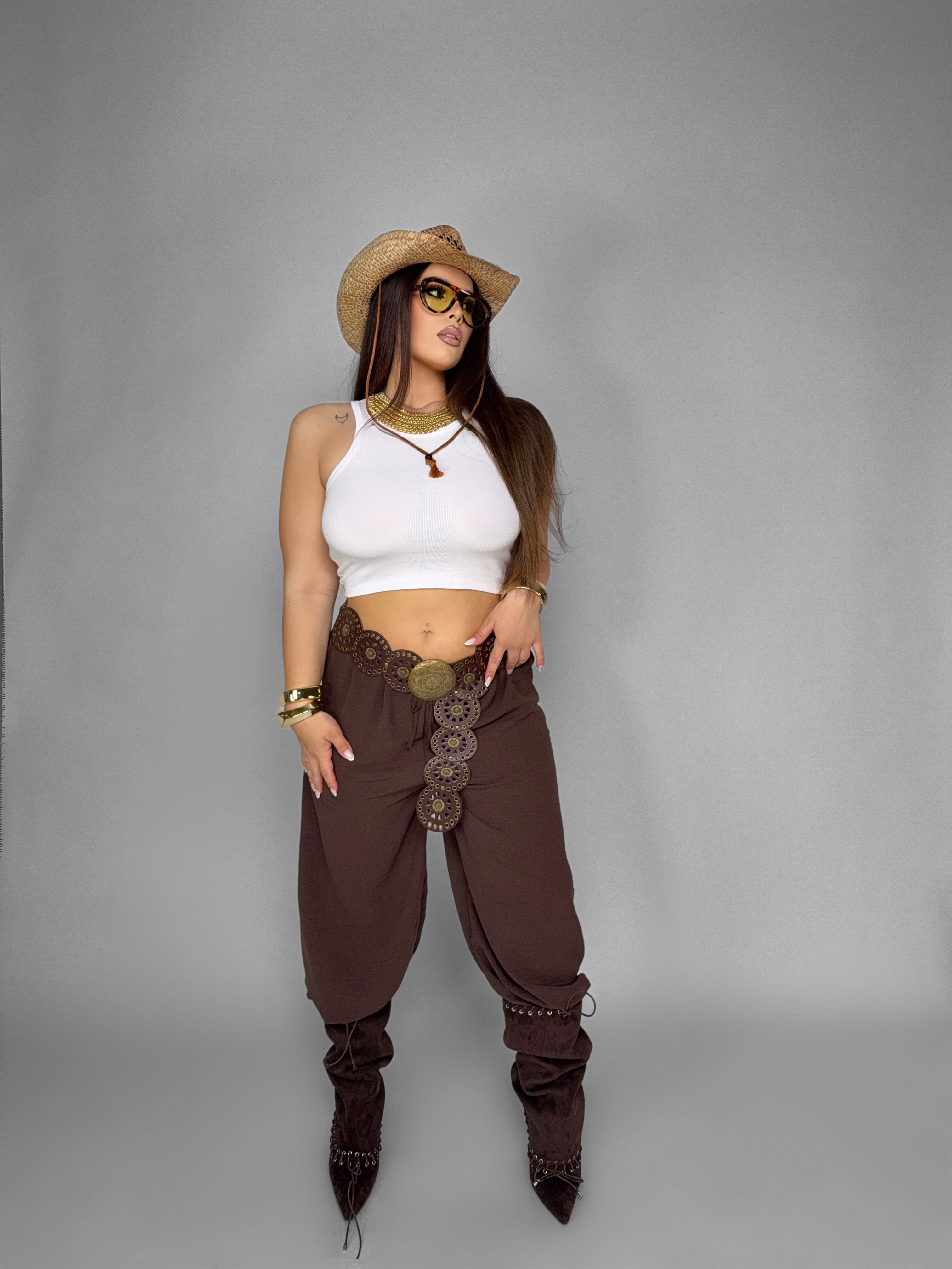 Total Look Refined Brown