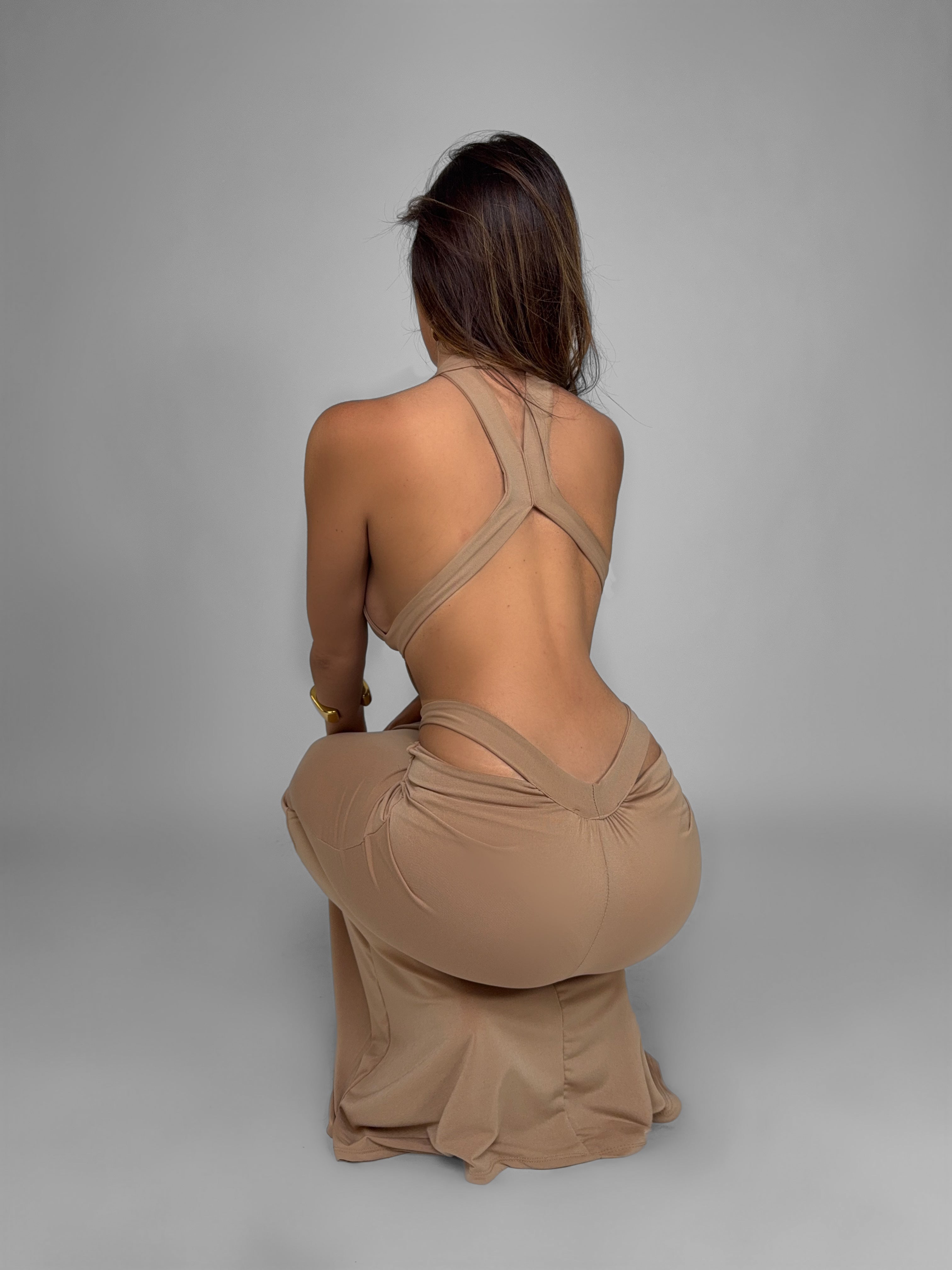 Abito Clean Back-Camel