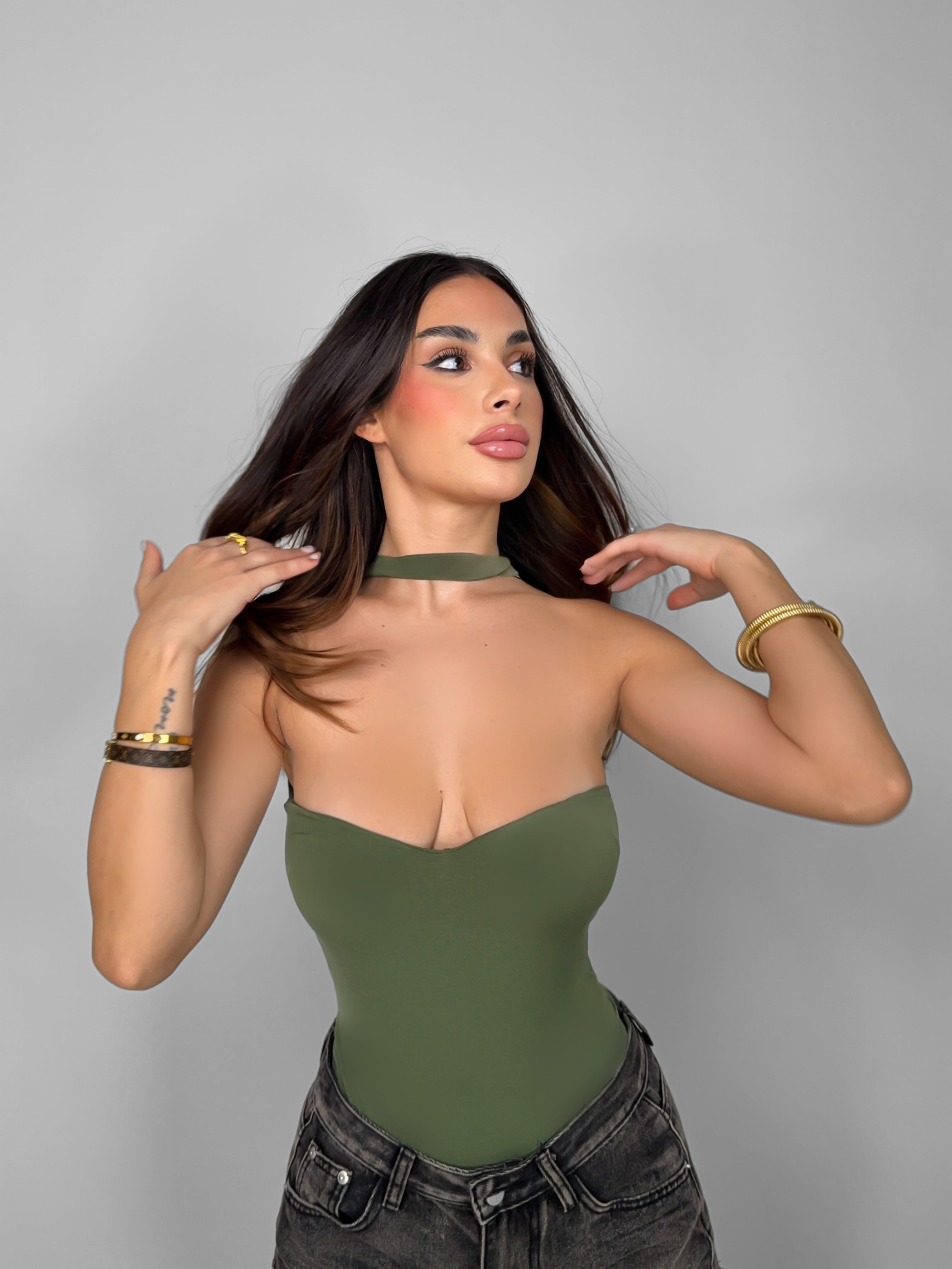Body Chocker Babe