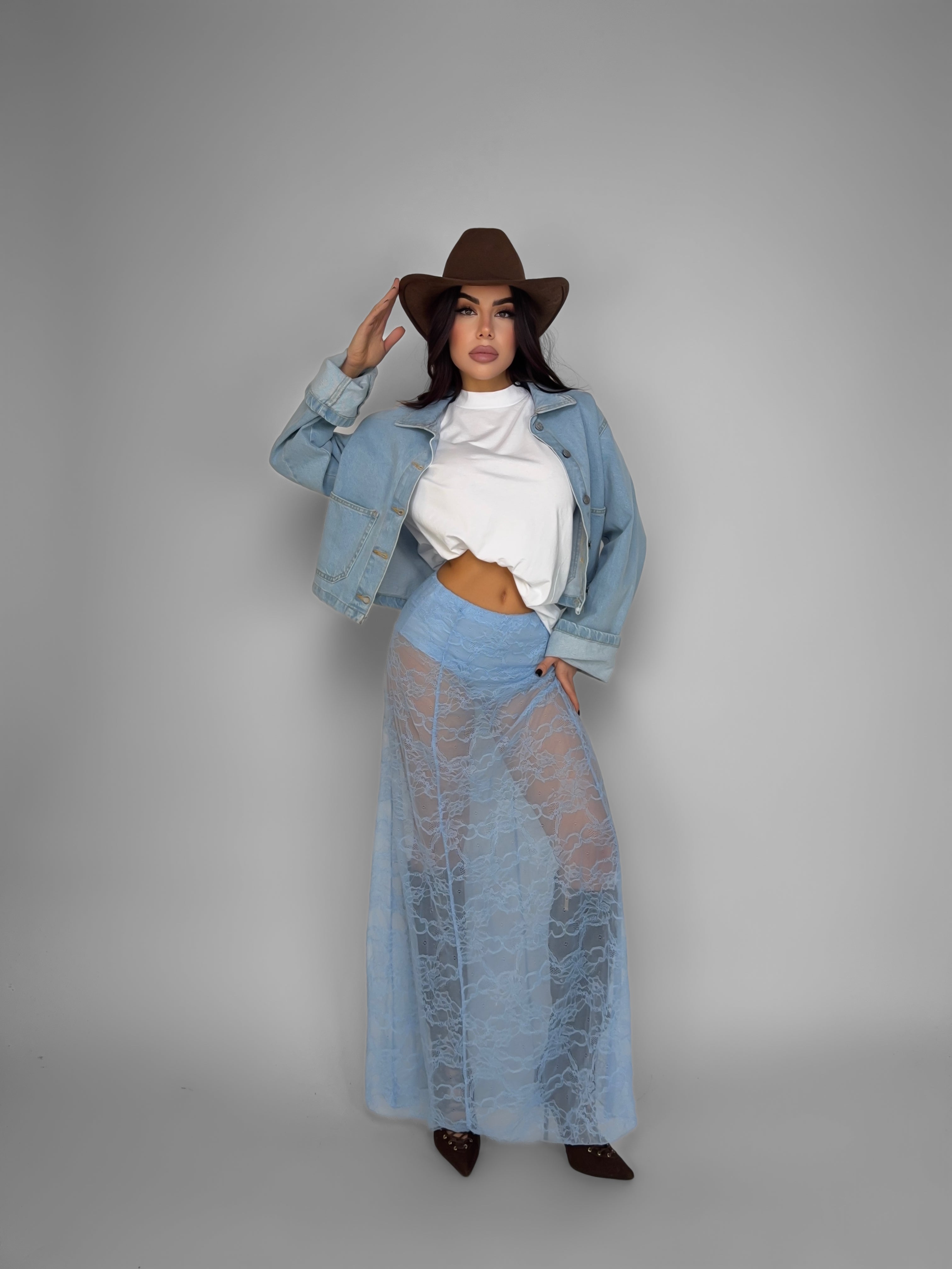 Total Look Naked Lace