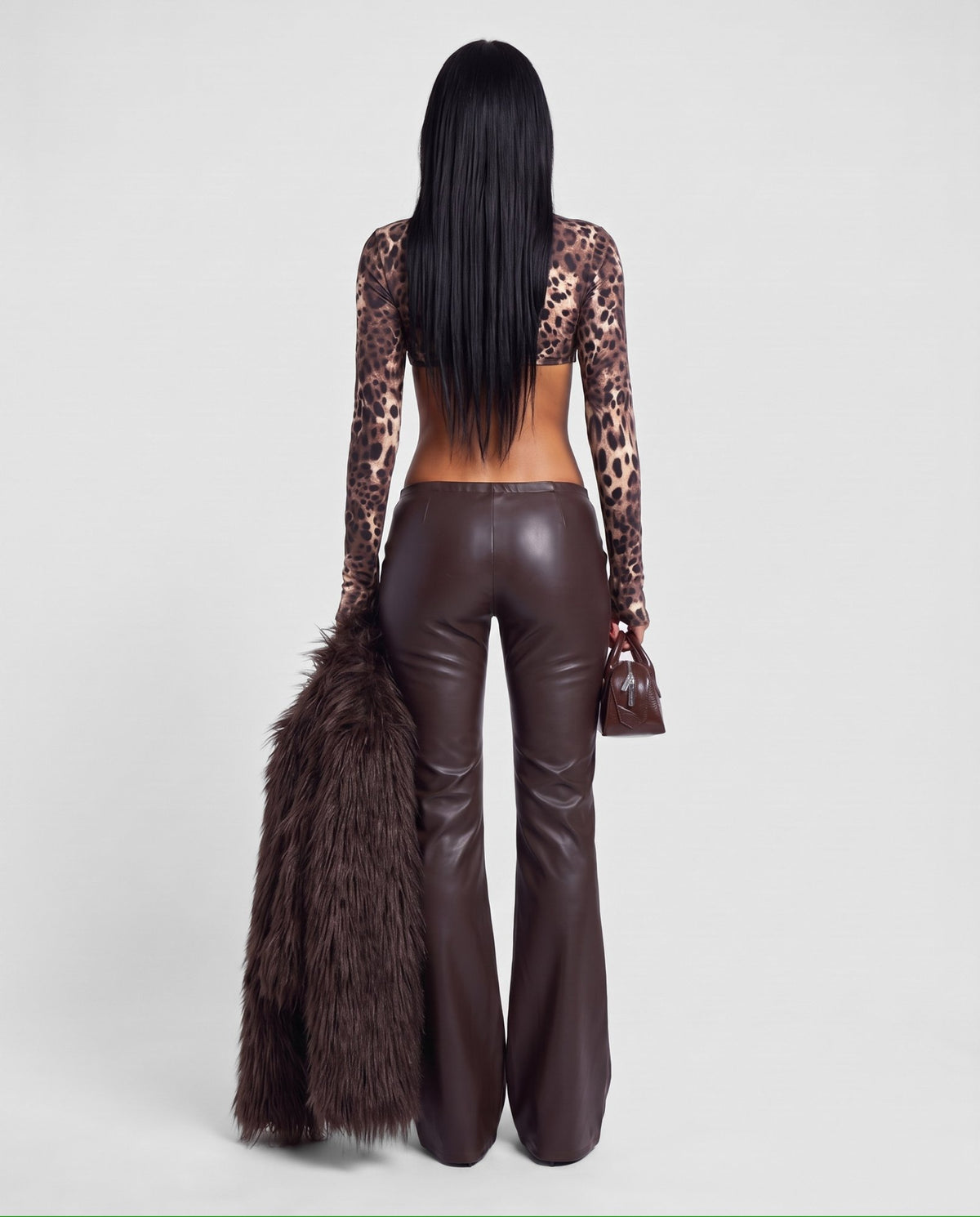 Total Look Leather String Brown