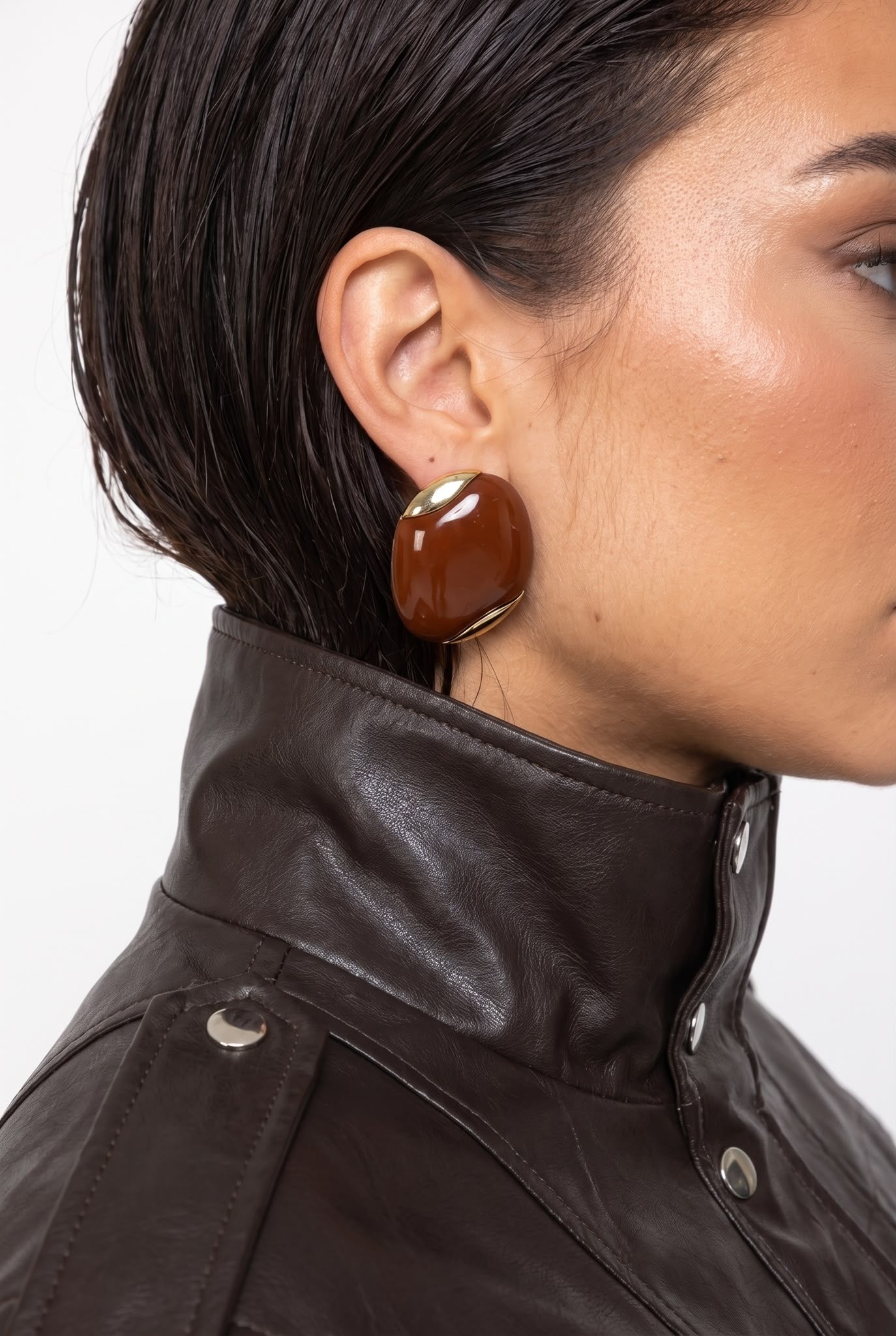 Orecchini Brown Button