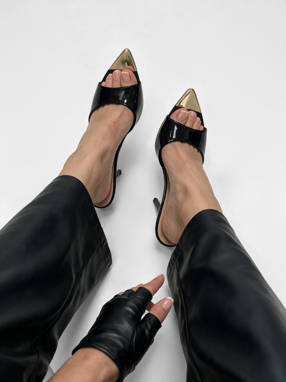 Sandalo Gold Tip - Black