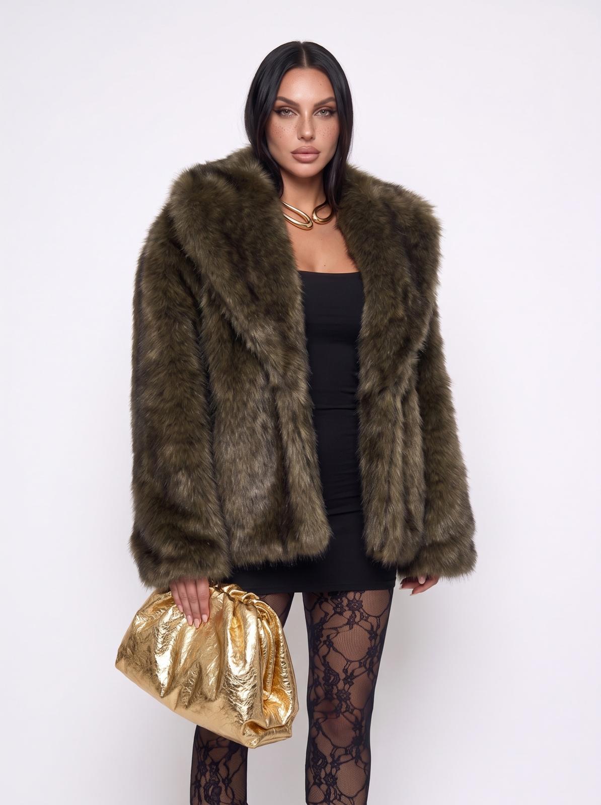 GRAFICA Total Look Forbidden Love