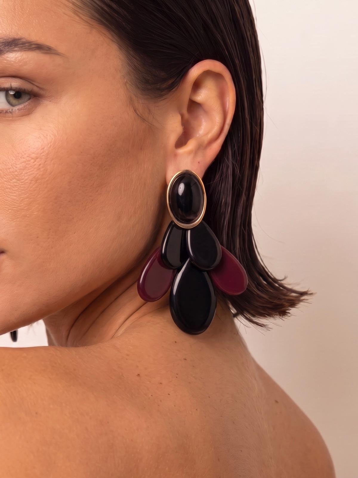 Orecchini Petal Shaped-Black