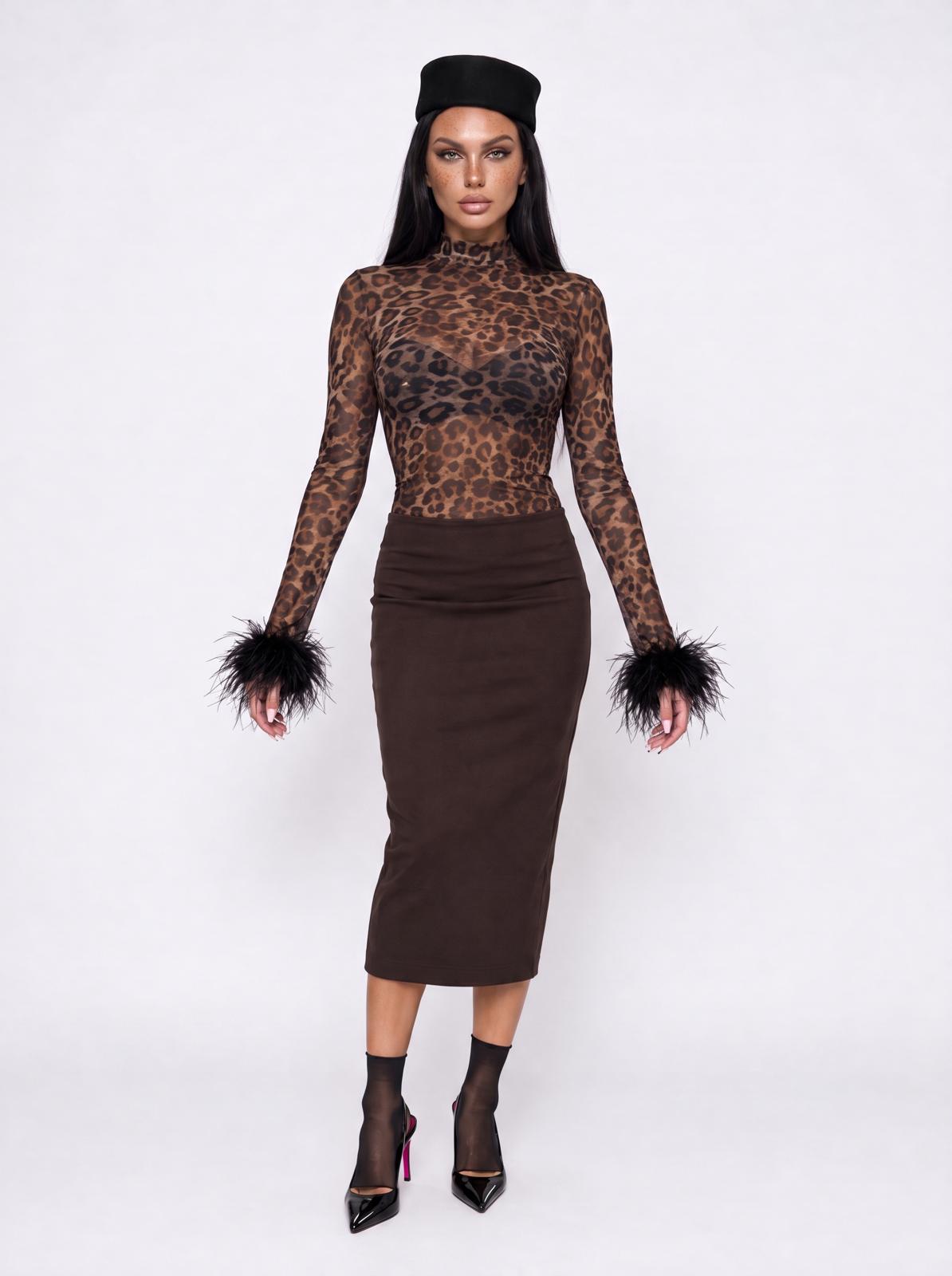 Total Look Feather