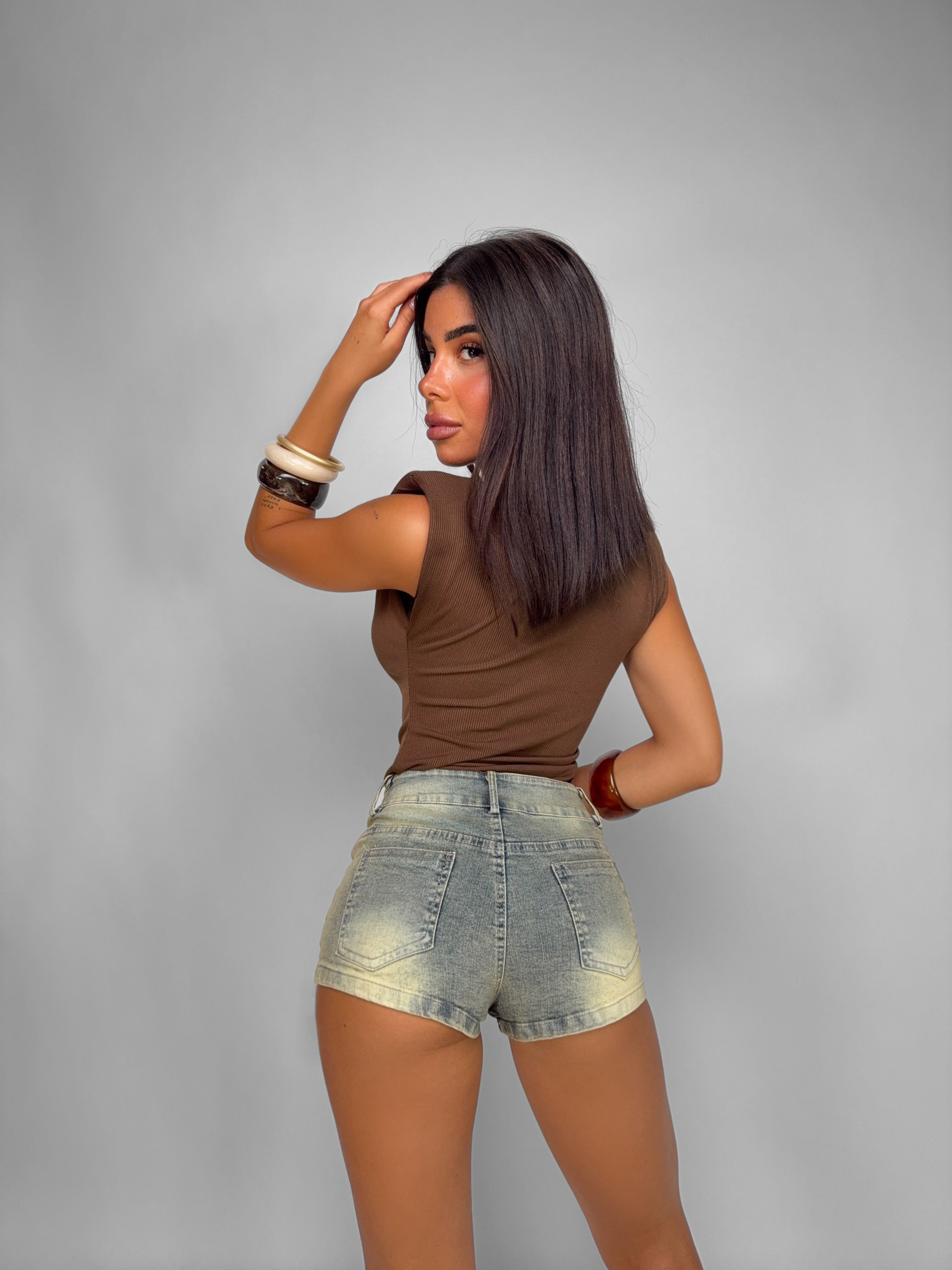 Top Ribbed Shoulder